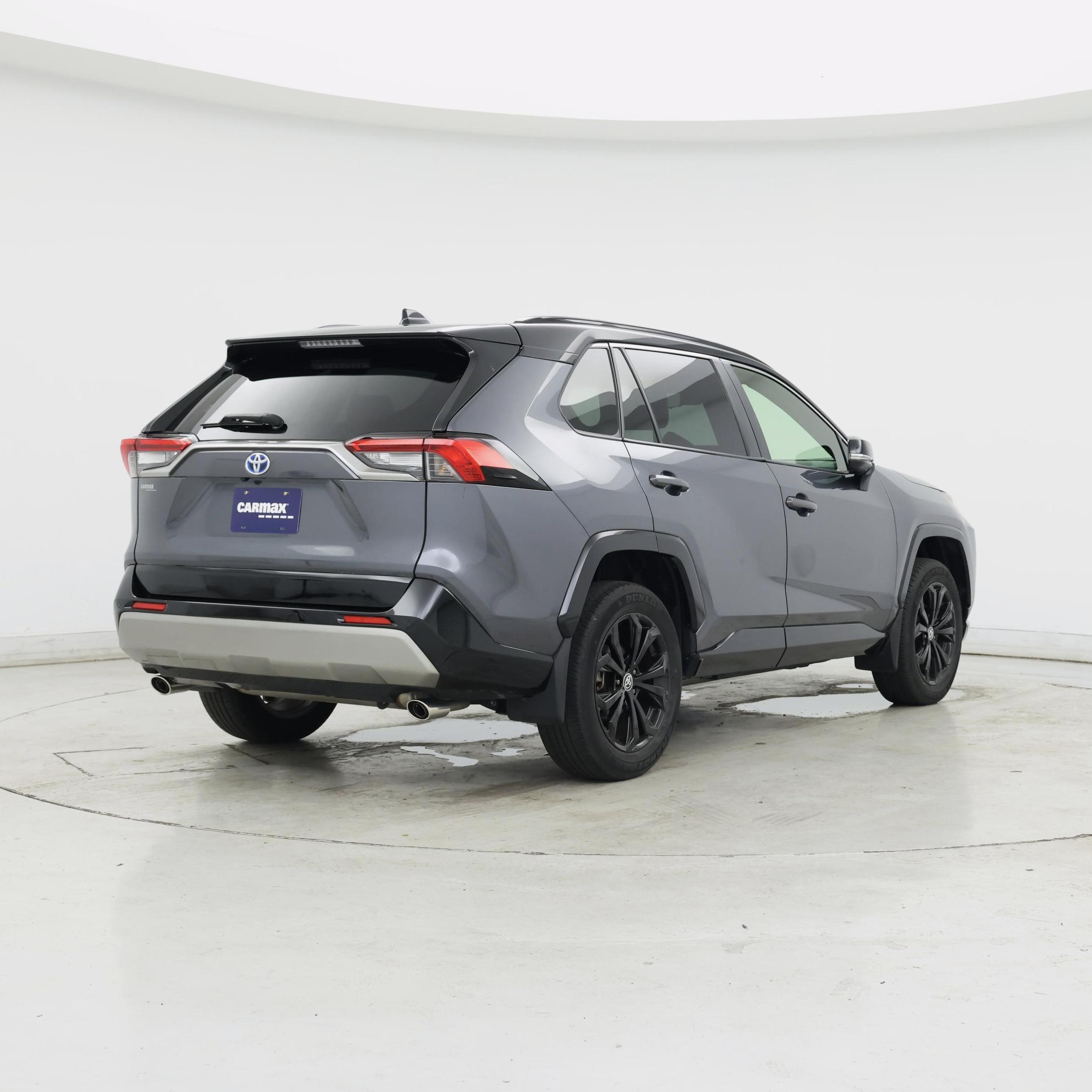 Thumbnail: 2022 Toyota RAV4 - 8