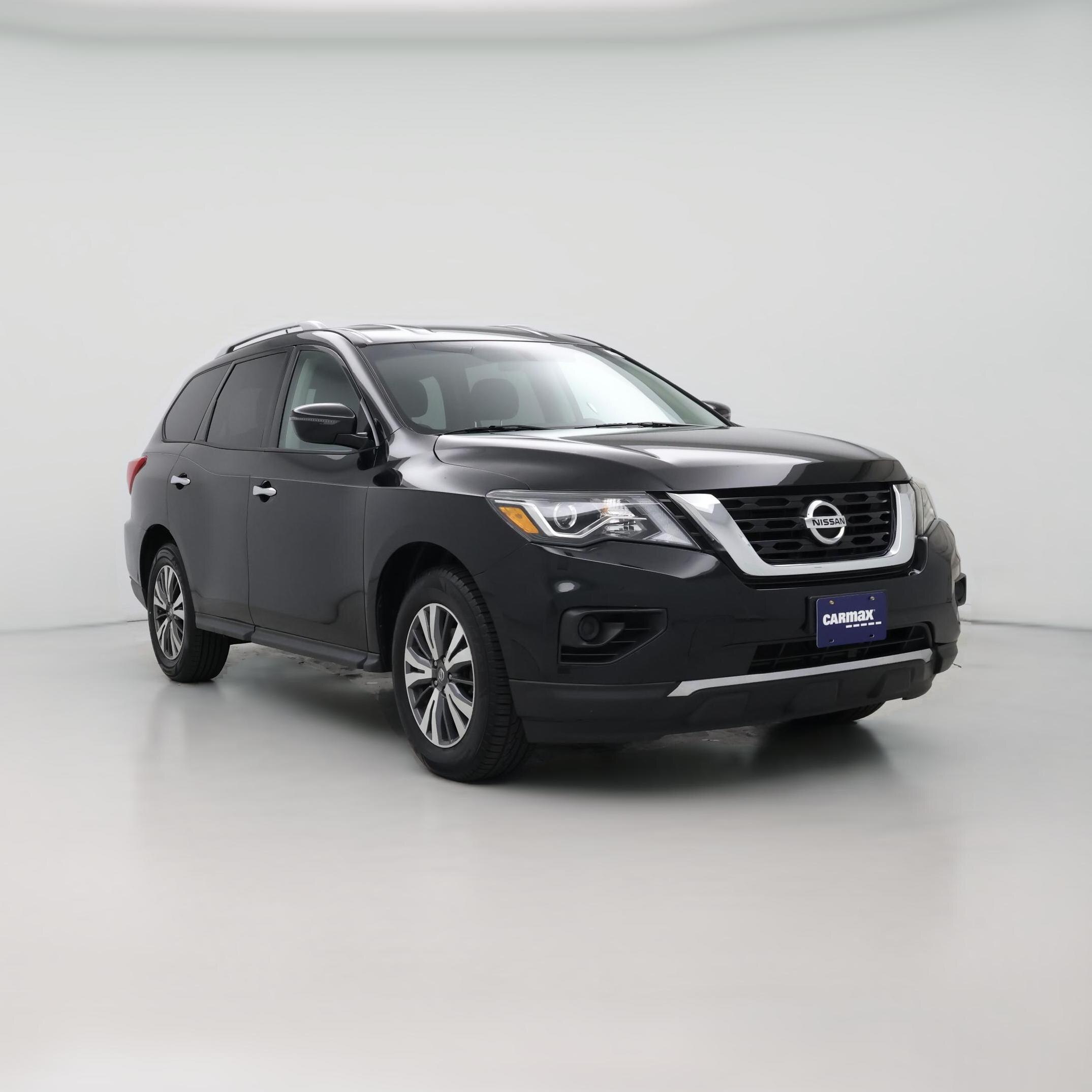 Thumbnail: 2017 Nissan Pathfinder - 1