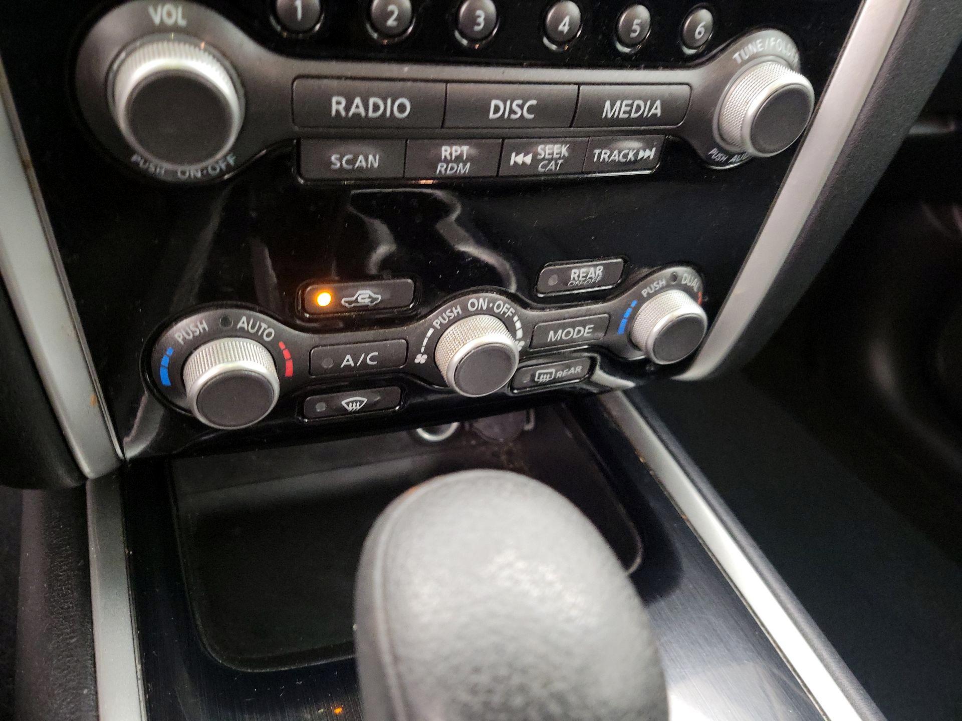 Thumbnail: 2017 Nissan Pathfinder - 15