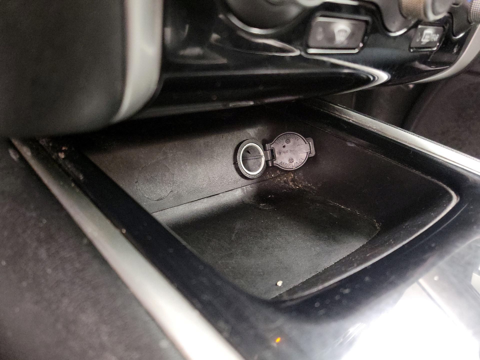 Thumbnail: 2017 Nissan Pathfinder - 17