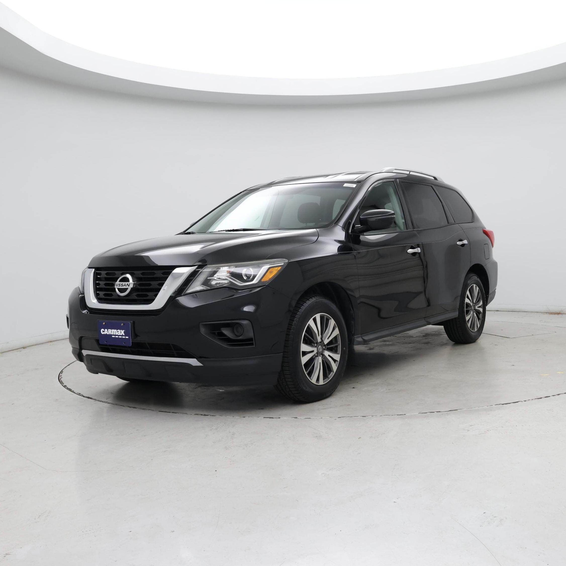 Thumbnail: 2017 Nissan Pathfinder - 4