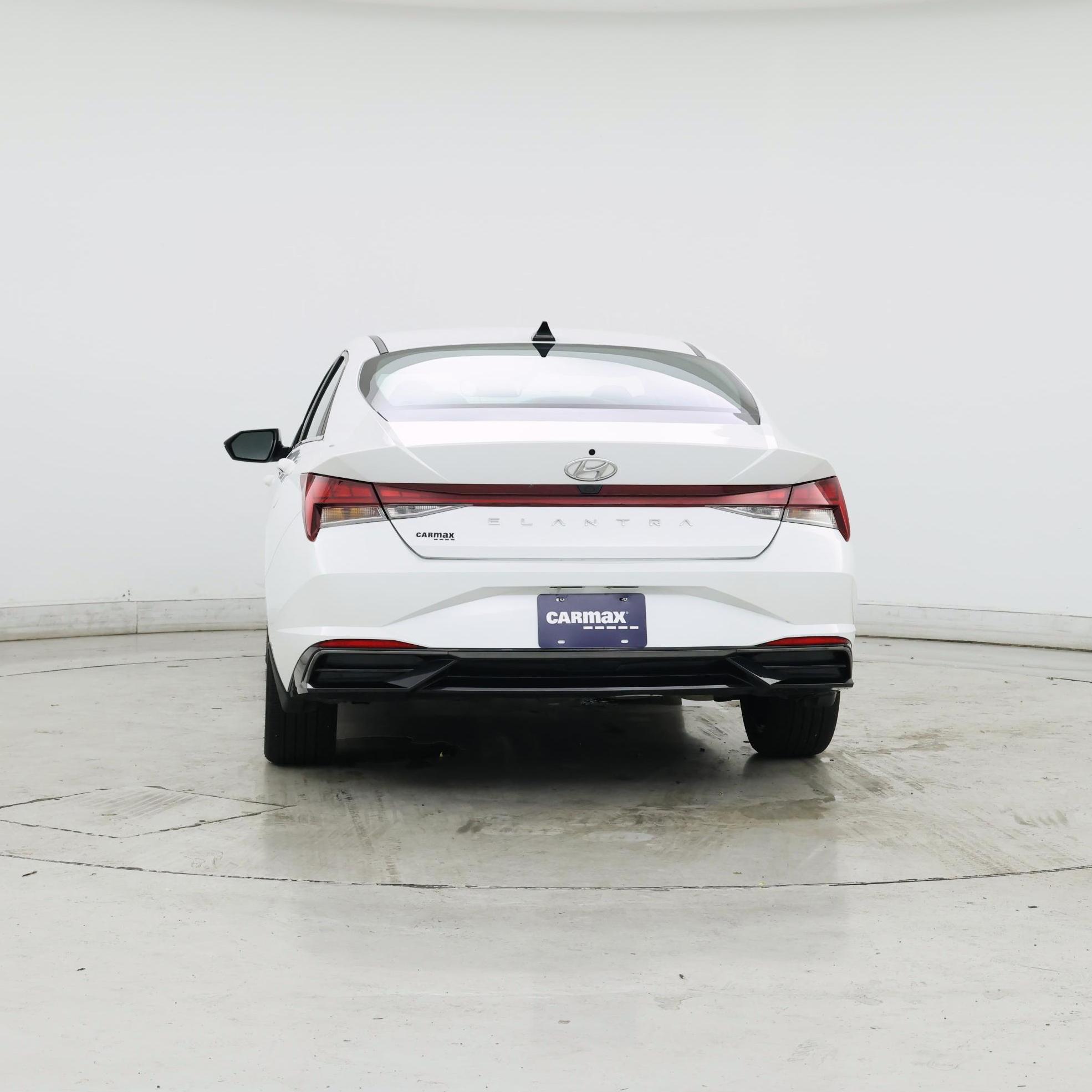Thumbnail: 2022 Hyundai Elantra - 6