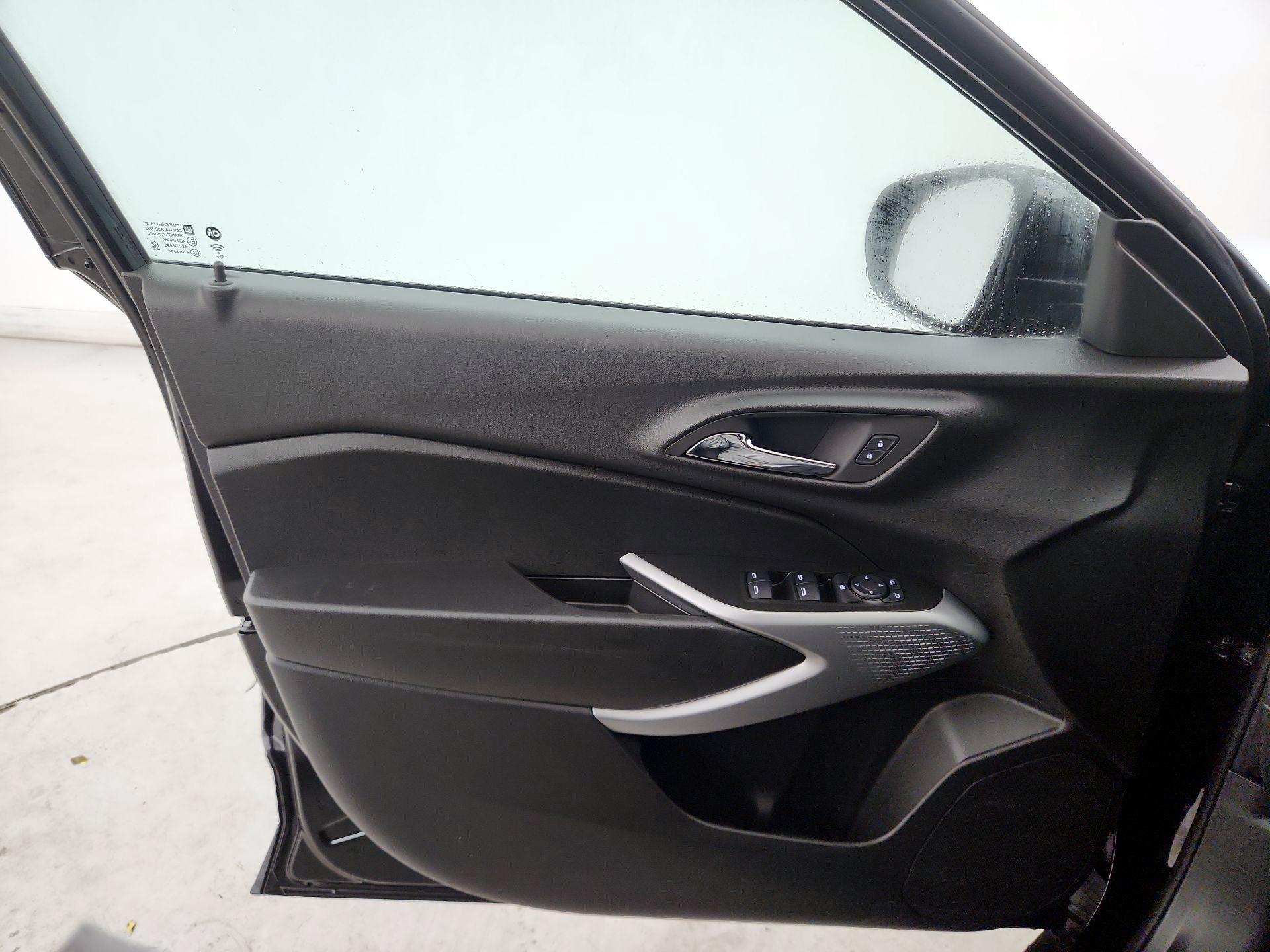 Thumbnail: 2025 Chevrolet Trax - 12