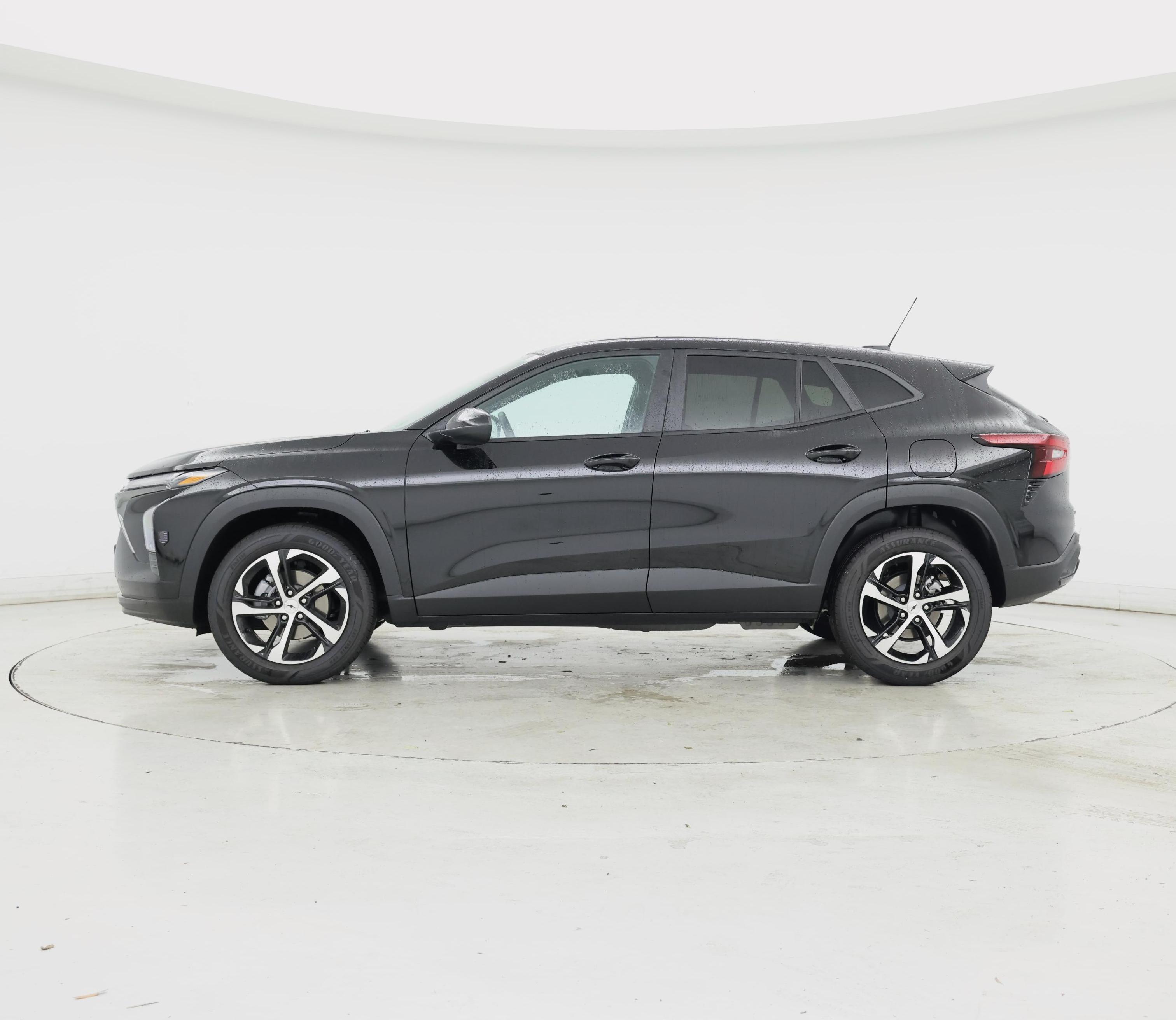 Thumbnail: 2025 Chevrolet Trax - 3