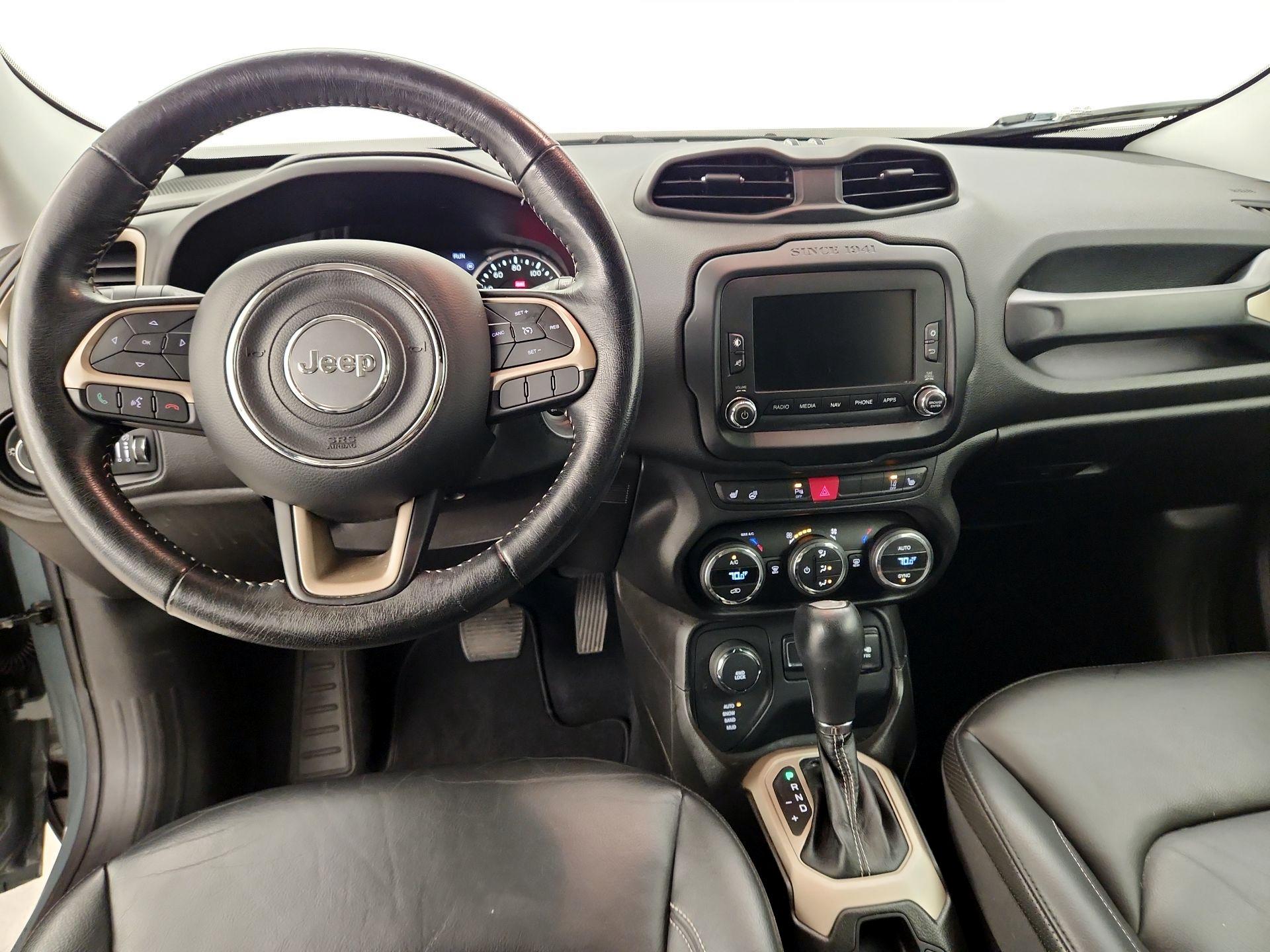 Thumbnail: 2017 Jeep Renegade - 9