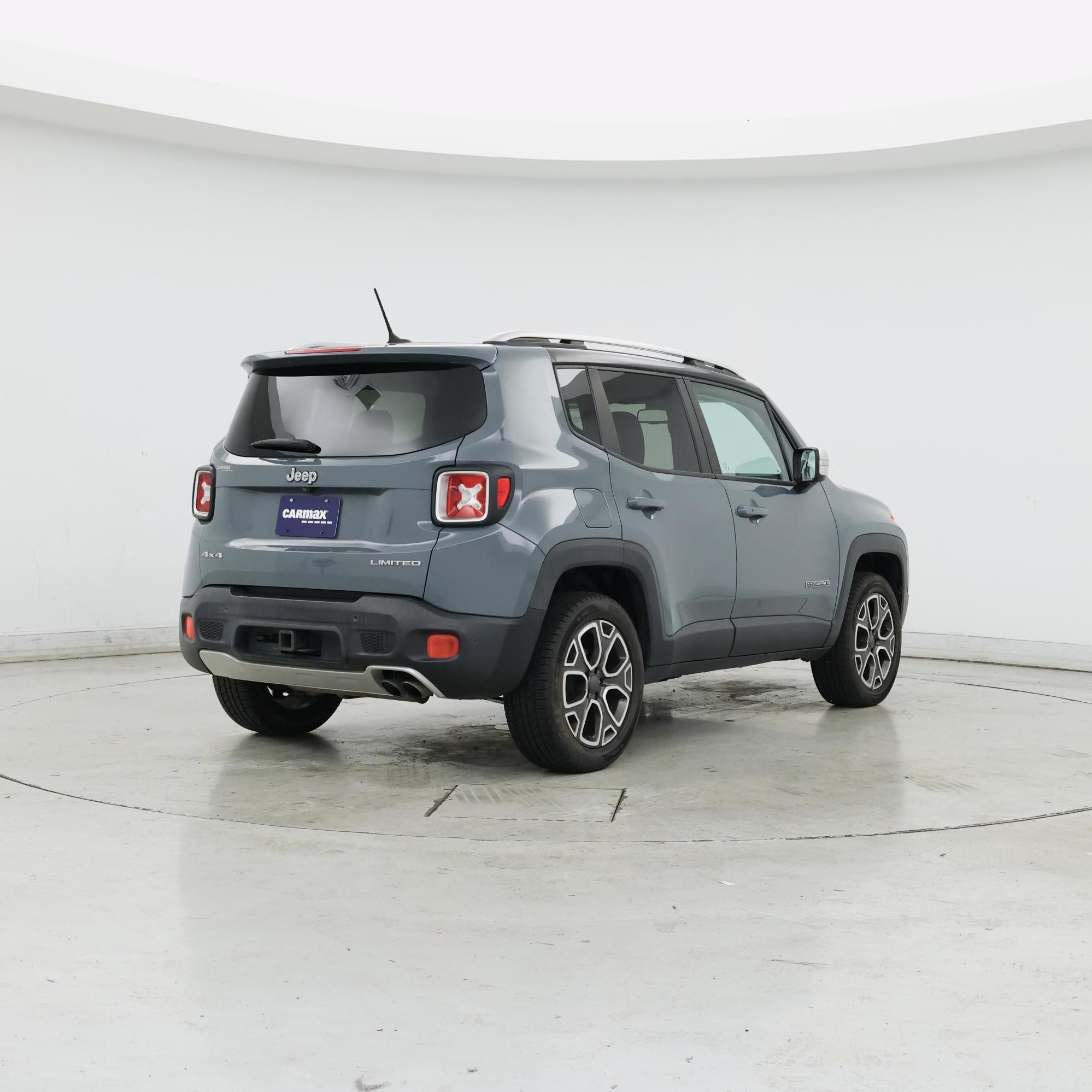 Thumbnail: 2017 Jeep Renegade - 8