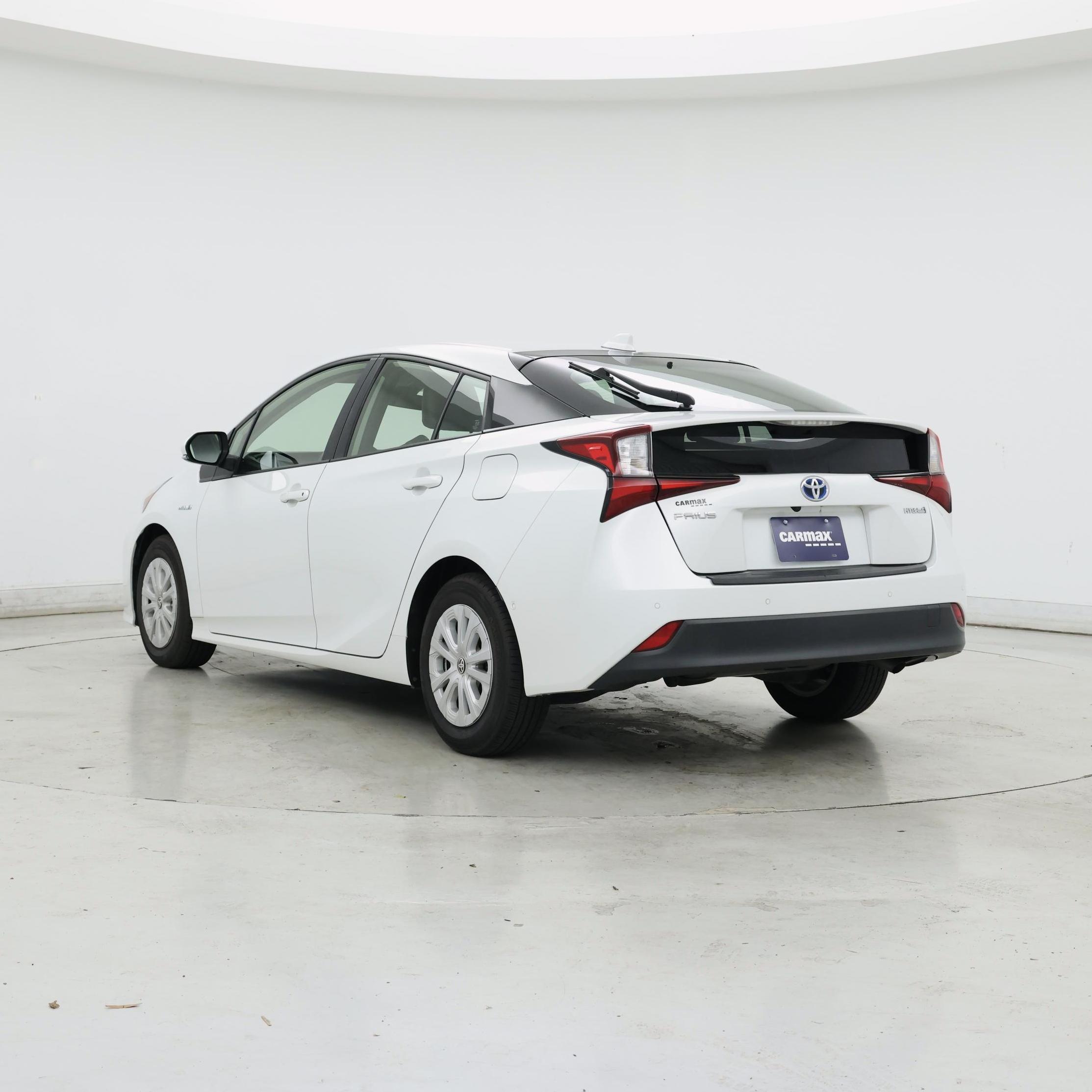 Thumbnail: 2022 Toyota Prius - 2