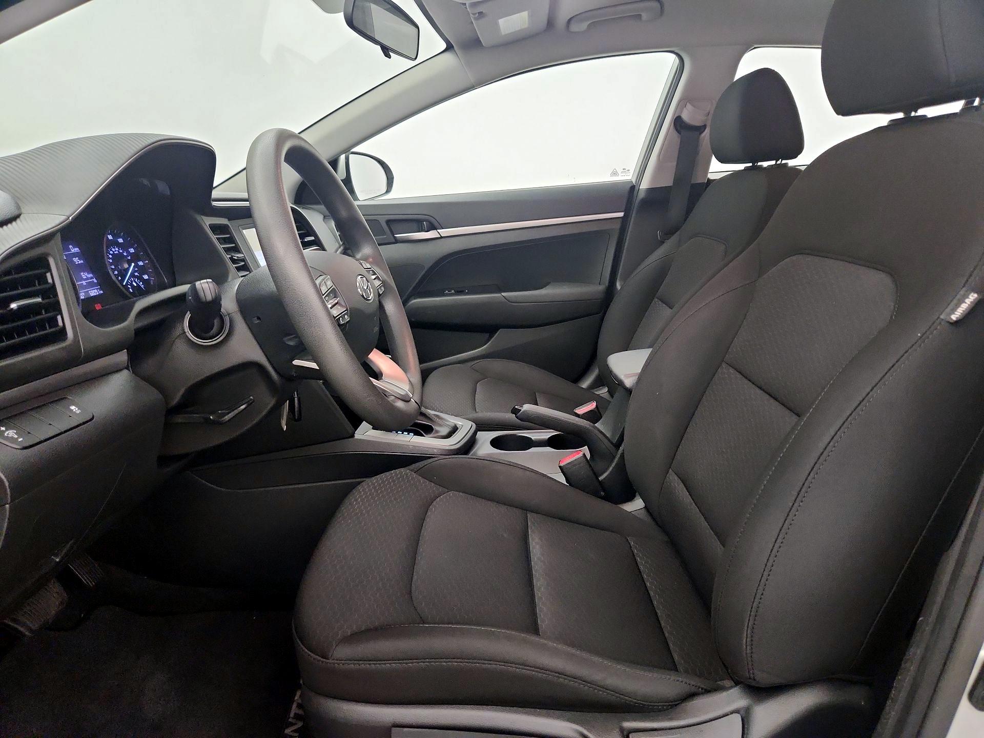 Thumbnail: 2019 Hyundai Elantra - 11