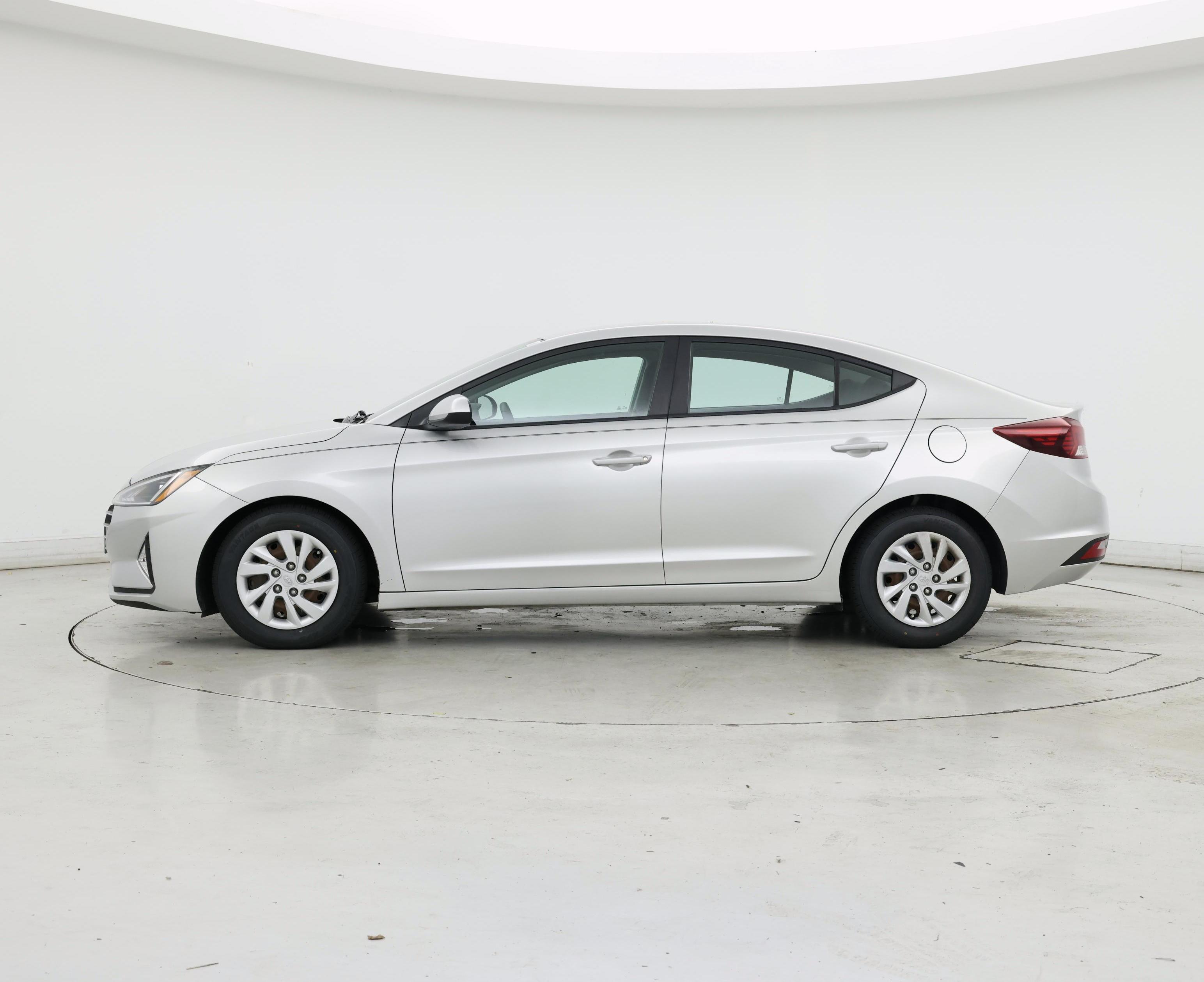 Thumbnail: 2019 Hyundai Elantra - 3