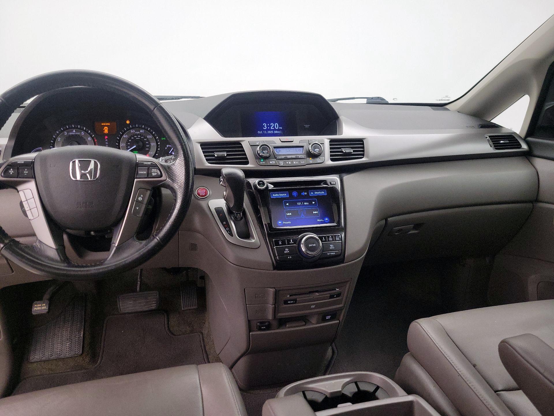 Thumbnail: 2015 Honda Odyssey - 9