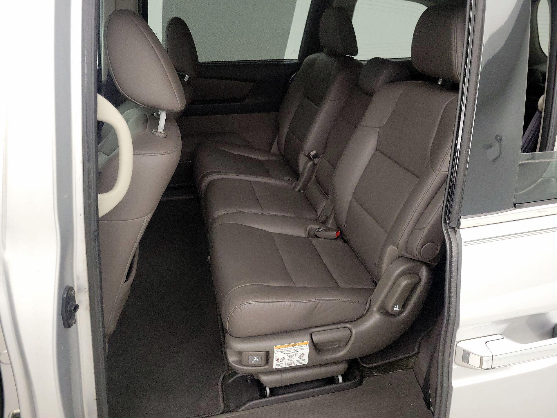 Thumbnail: 2015 Honda Odyssey - 20