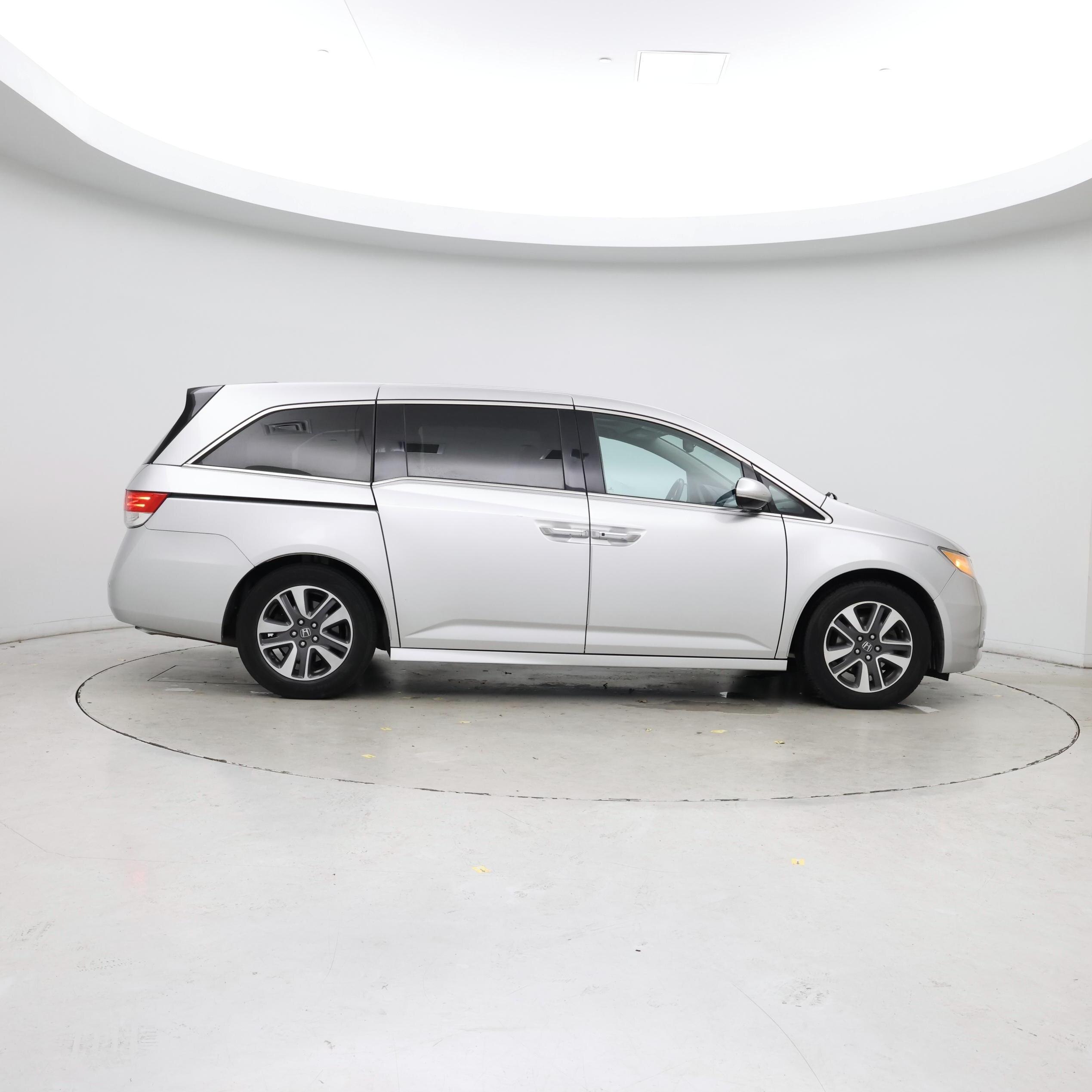Thumbnail: 2015 Honda Odyssey - 7