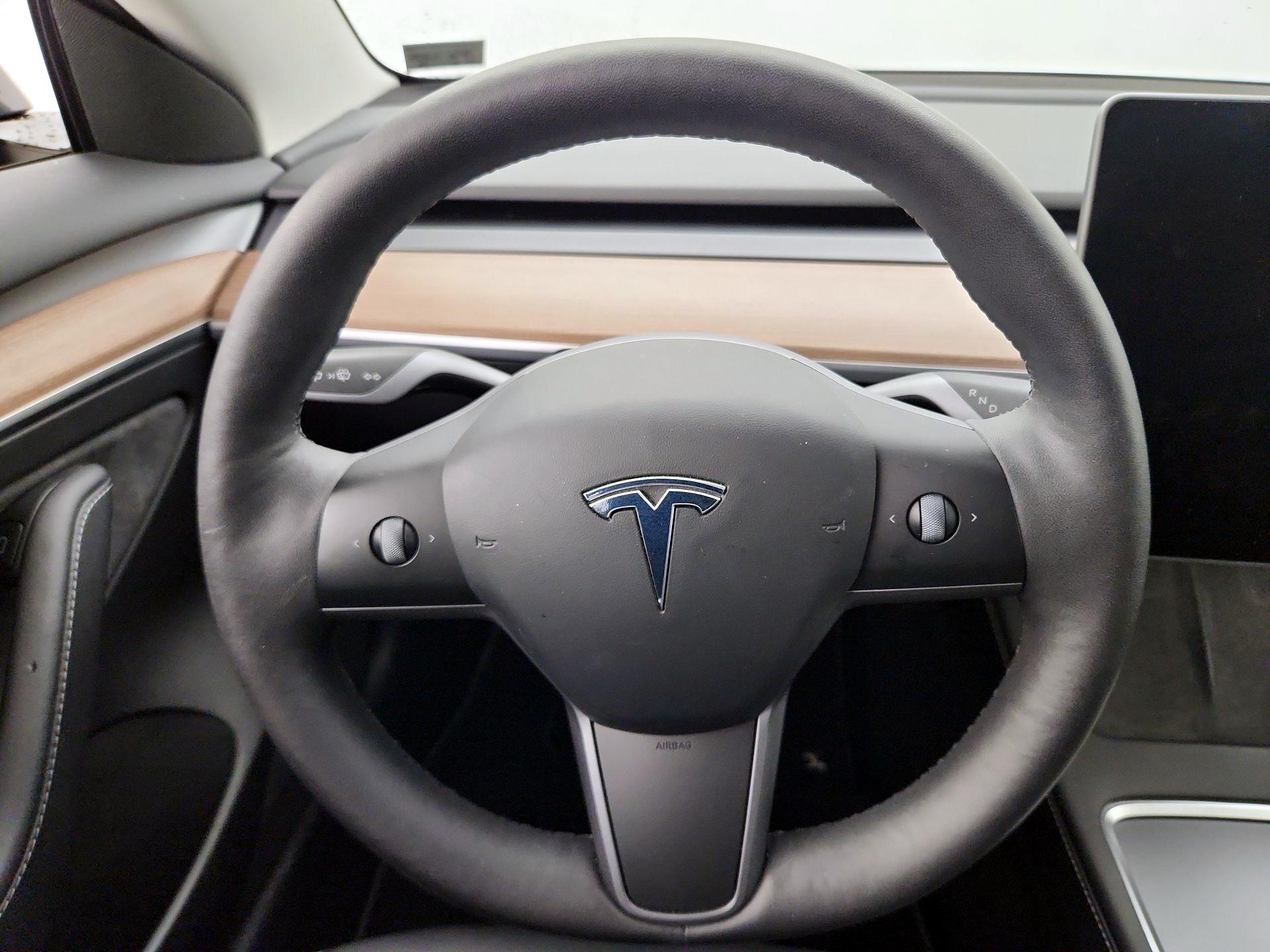 Thumbnail: 2023 Tesla Model 3 - 10
