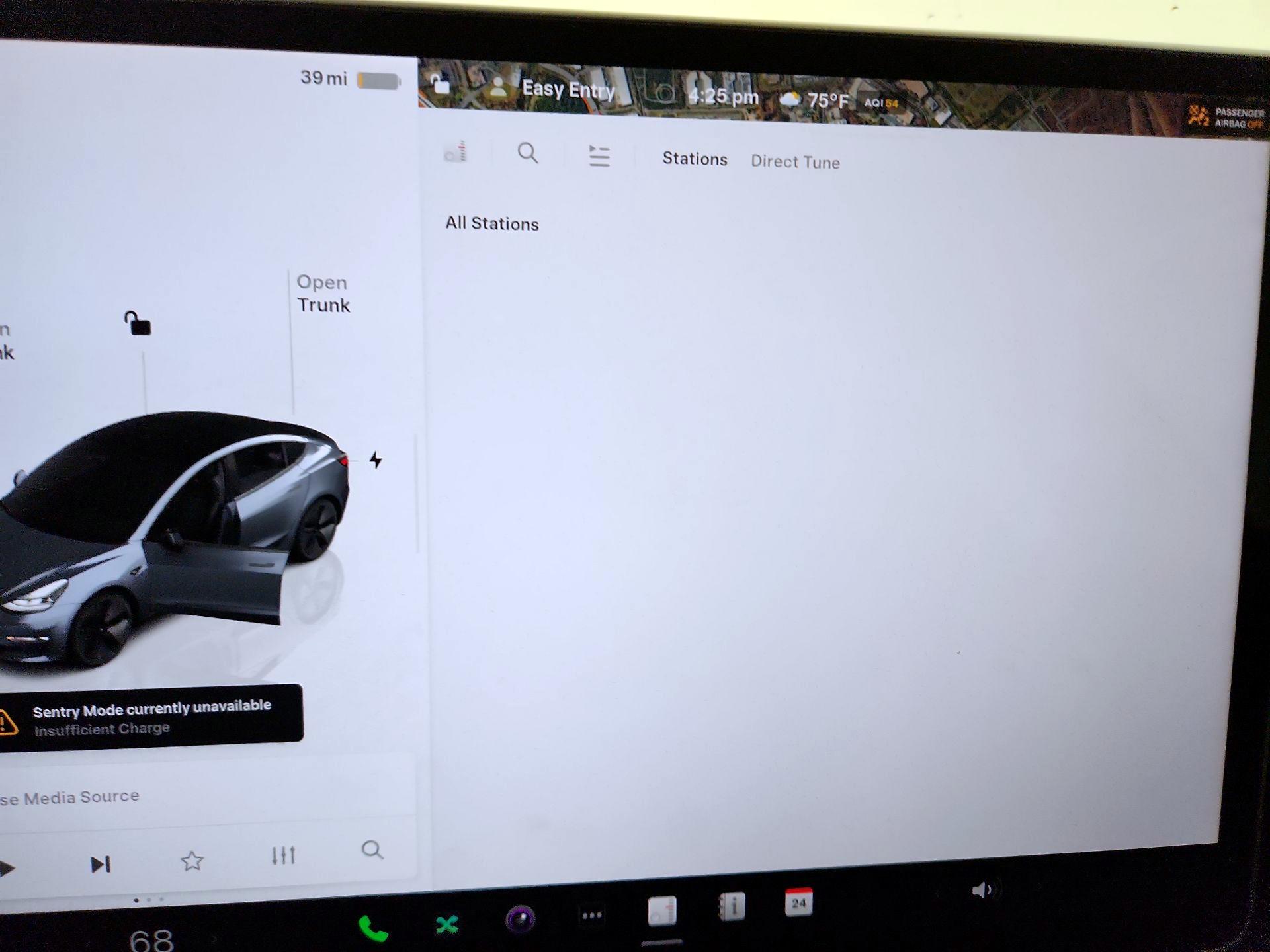 Thumbnail: 2023 Tesla Model 3 - 15