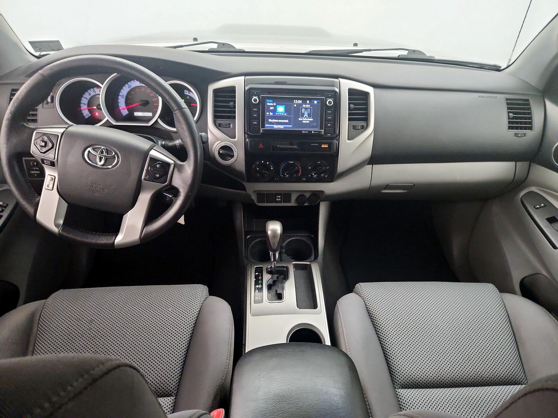 Thumbnail: 2015 Toyota Tacoma - 9