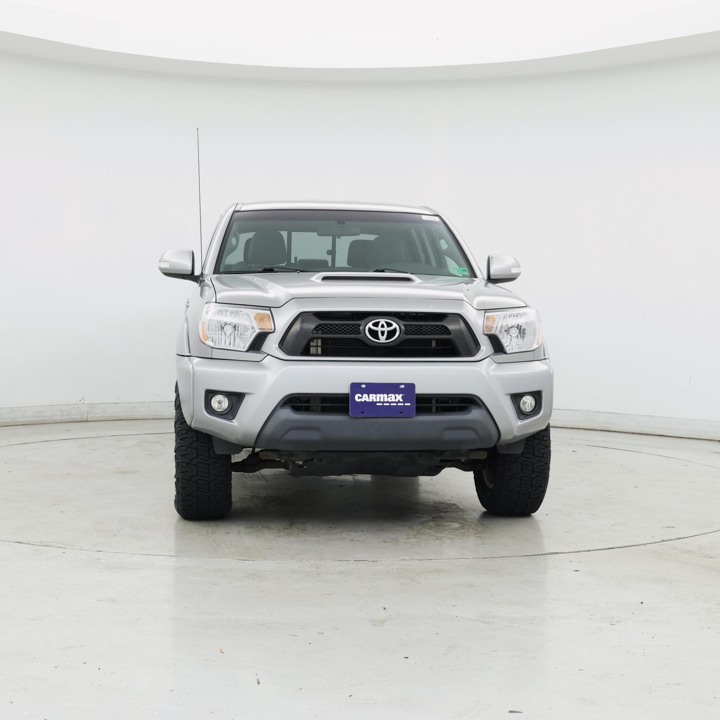 Thumbnail: 2015 Toyota Tacoma - 5