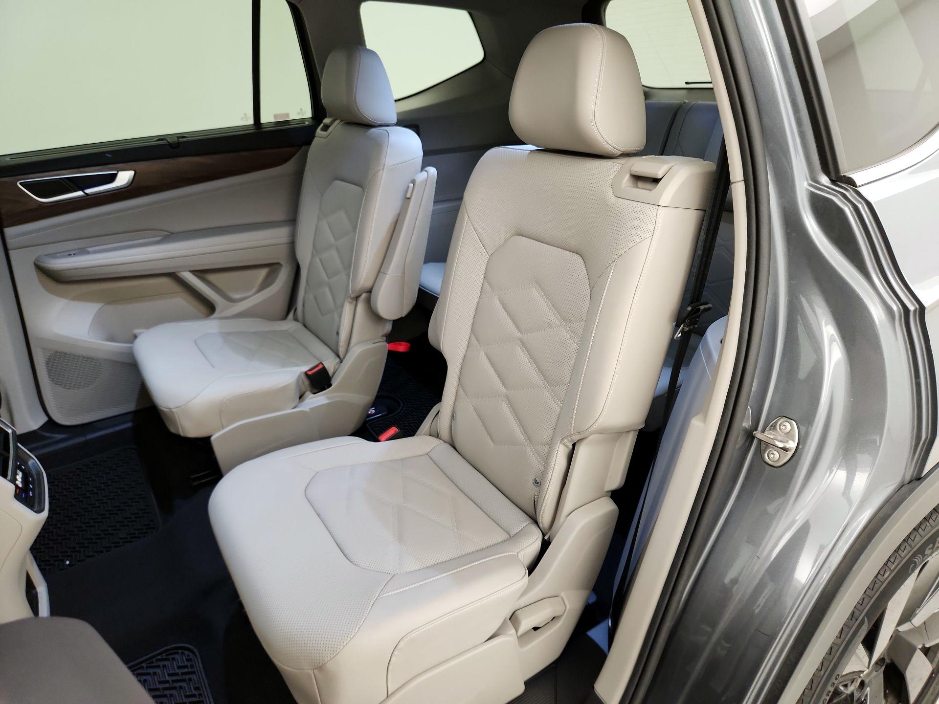 Thumbnail: 2024 Volkswagen Atlas - 19