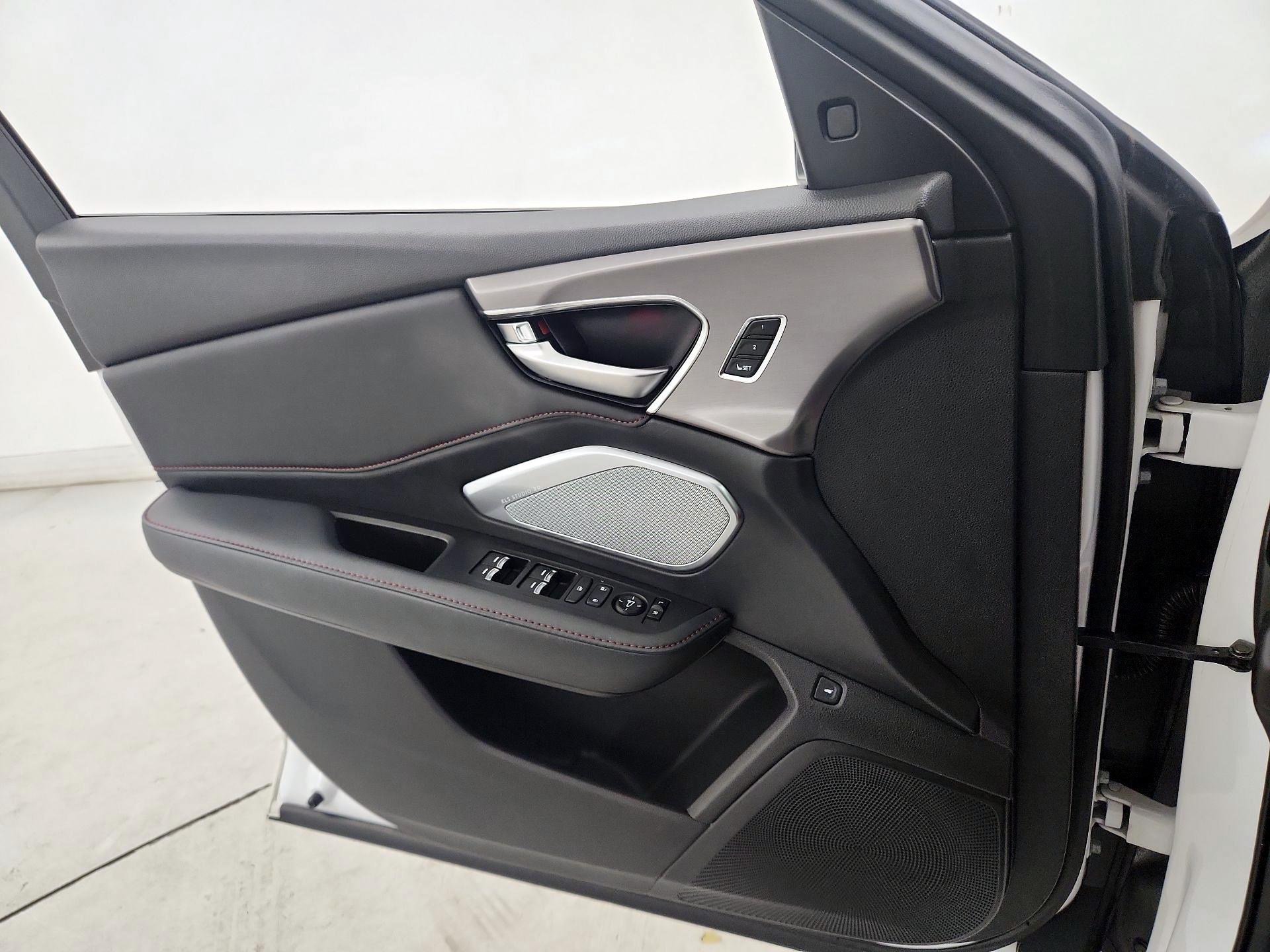 Thumbnail: 2021 Acura RDX - 12