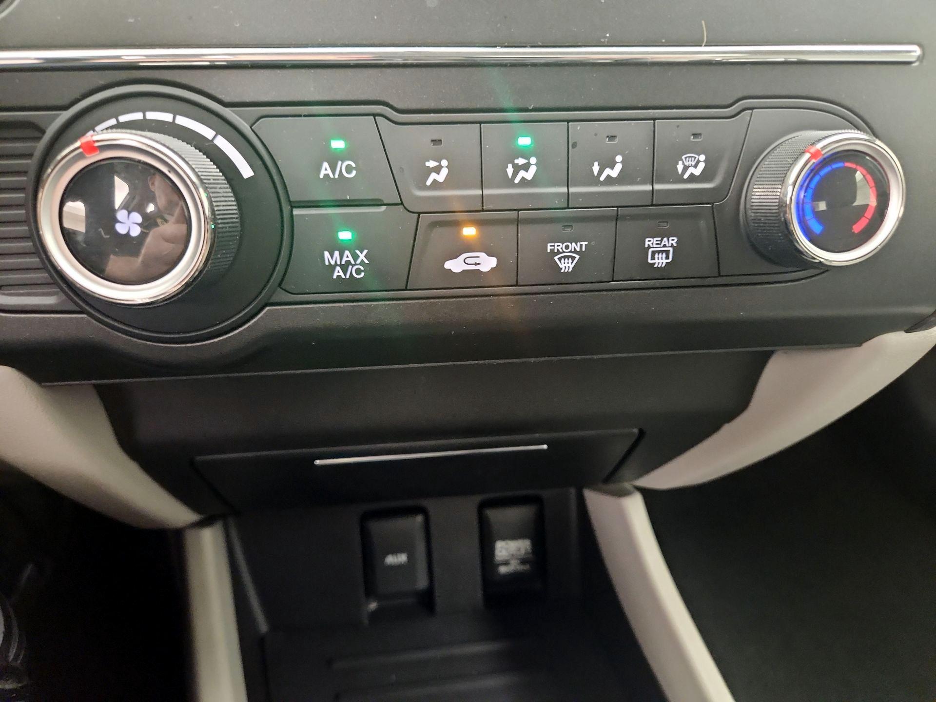 Thumbnail: 2014 Honda Civic - 16