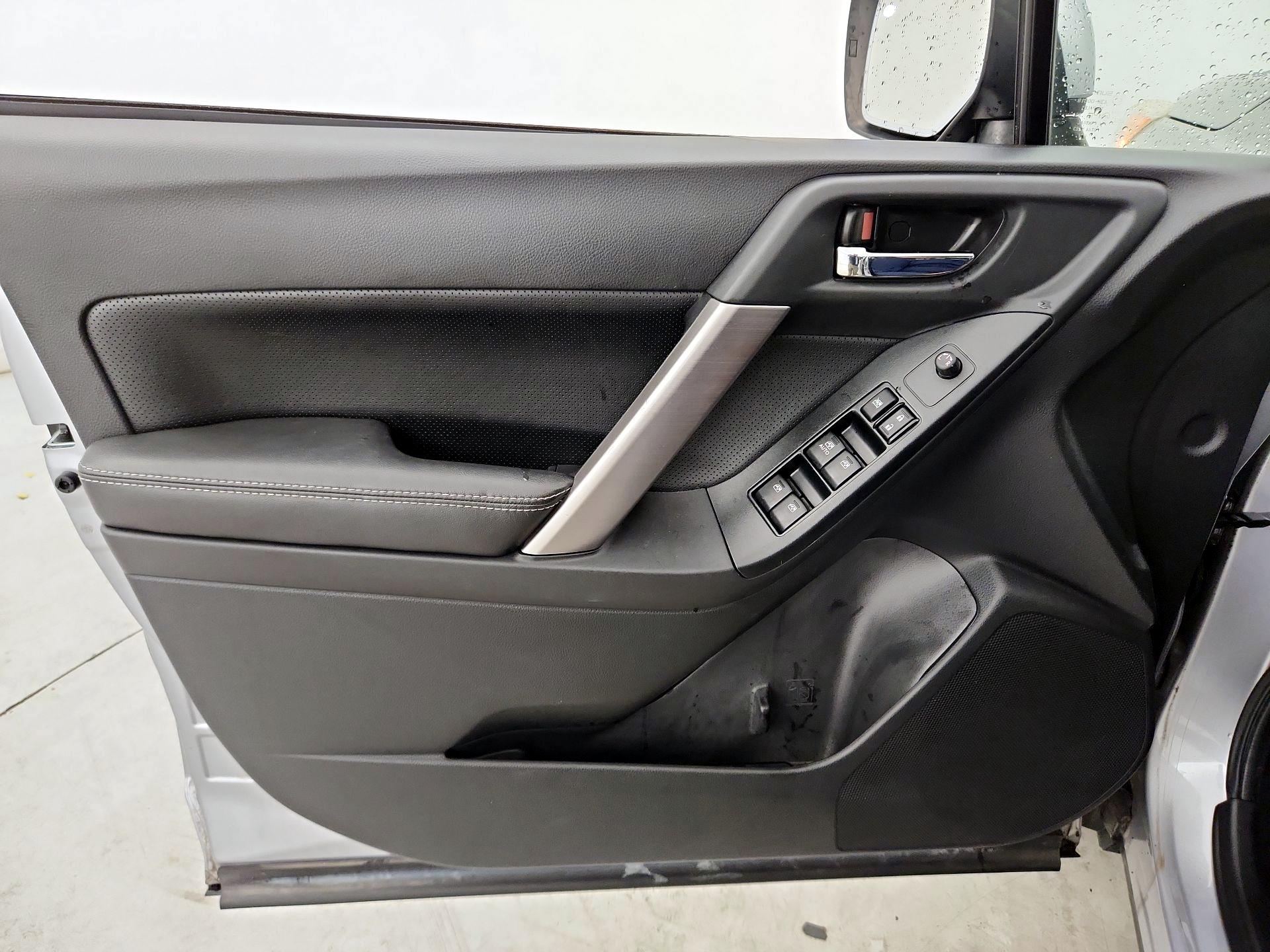 Thumbnail: 2016 Subaru Forester - 12