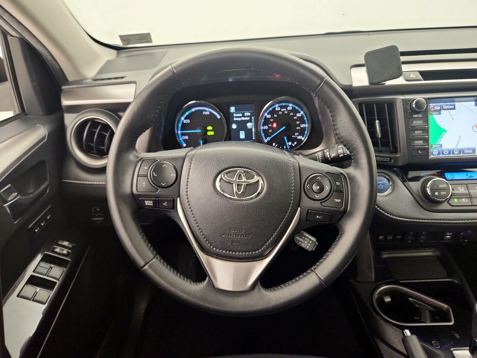 Thumbnail: 2016 Toyota RAV4 - 10