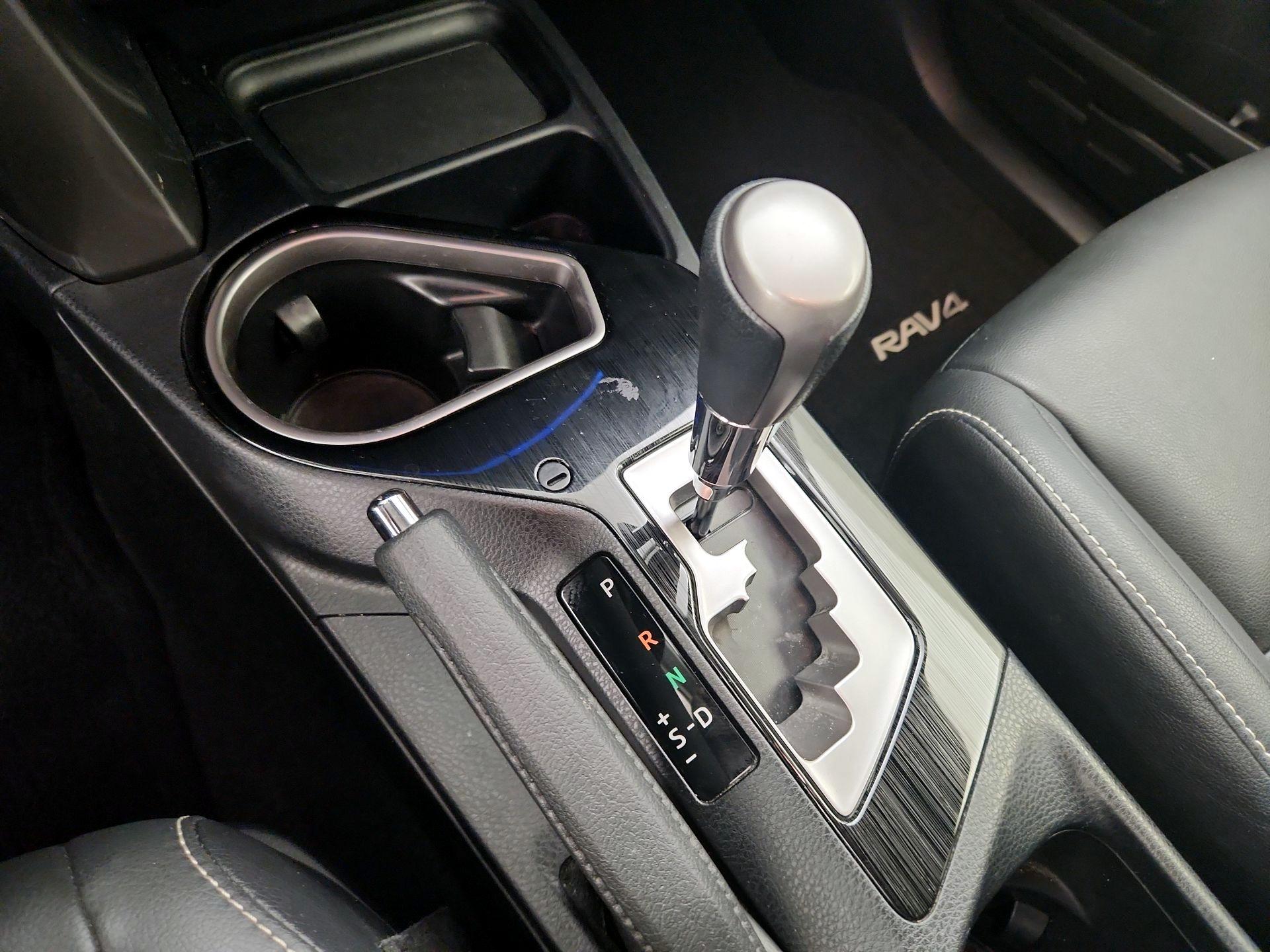 Thumbnail: 2016 Toyota RAV4 - 18