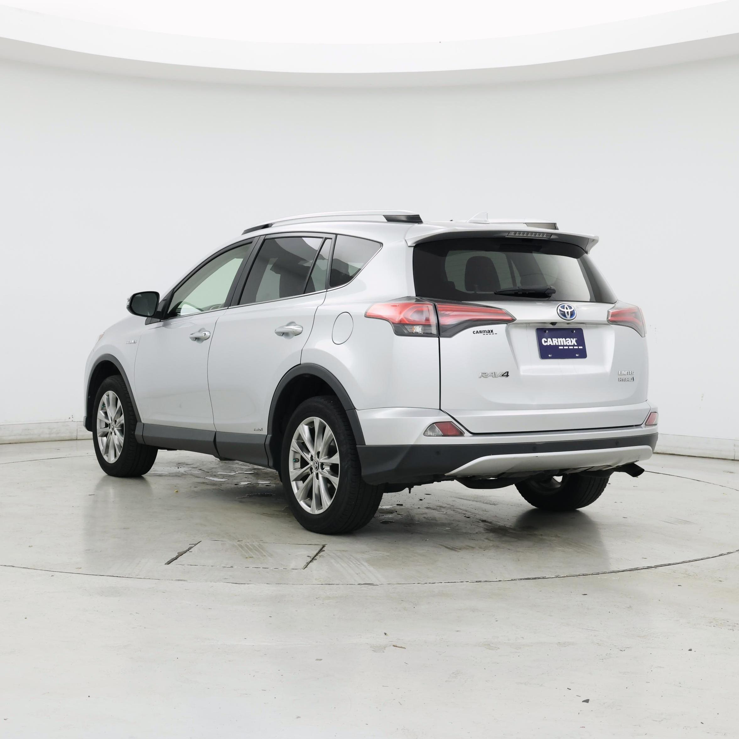 Thumbnail: 2016 Toyota RAV4 - 2