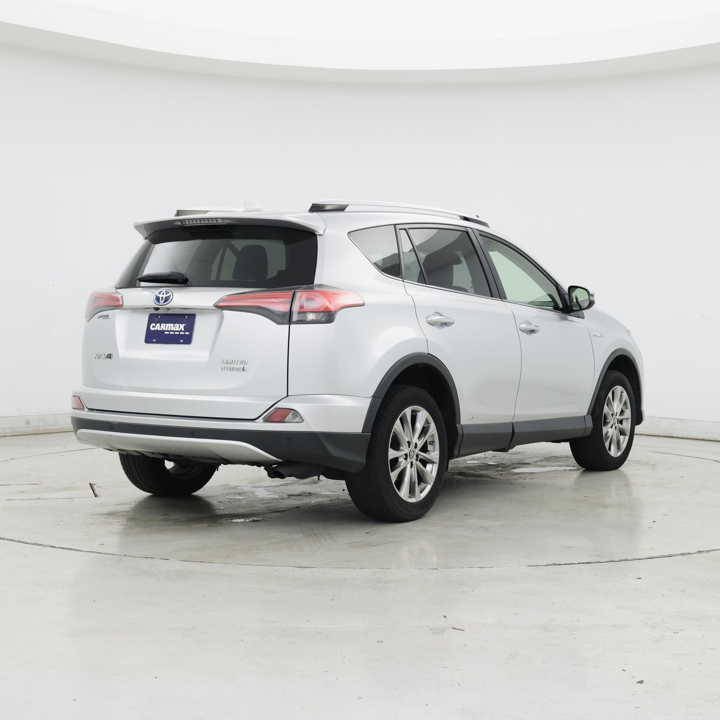Thumbnail: 2016 Toyota RAV4 - 8