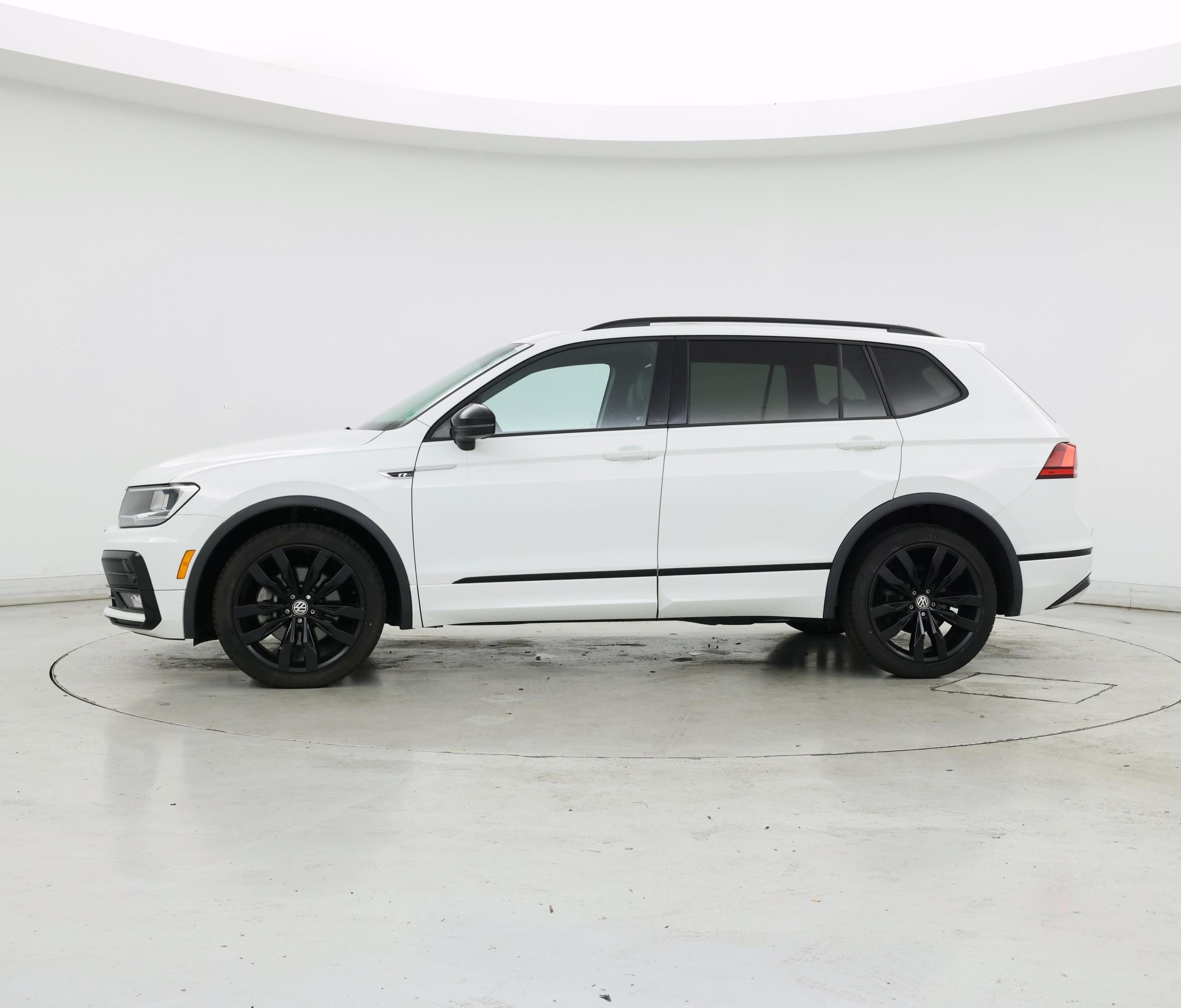 Thumbnail: 2021 Volkswagen Tiguan - 3