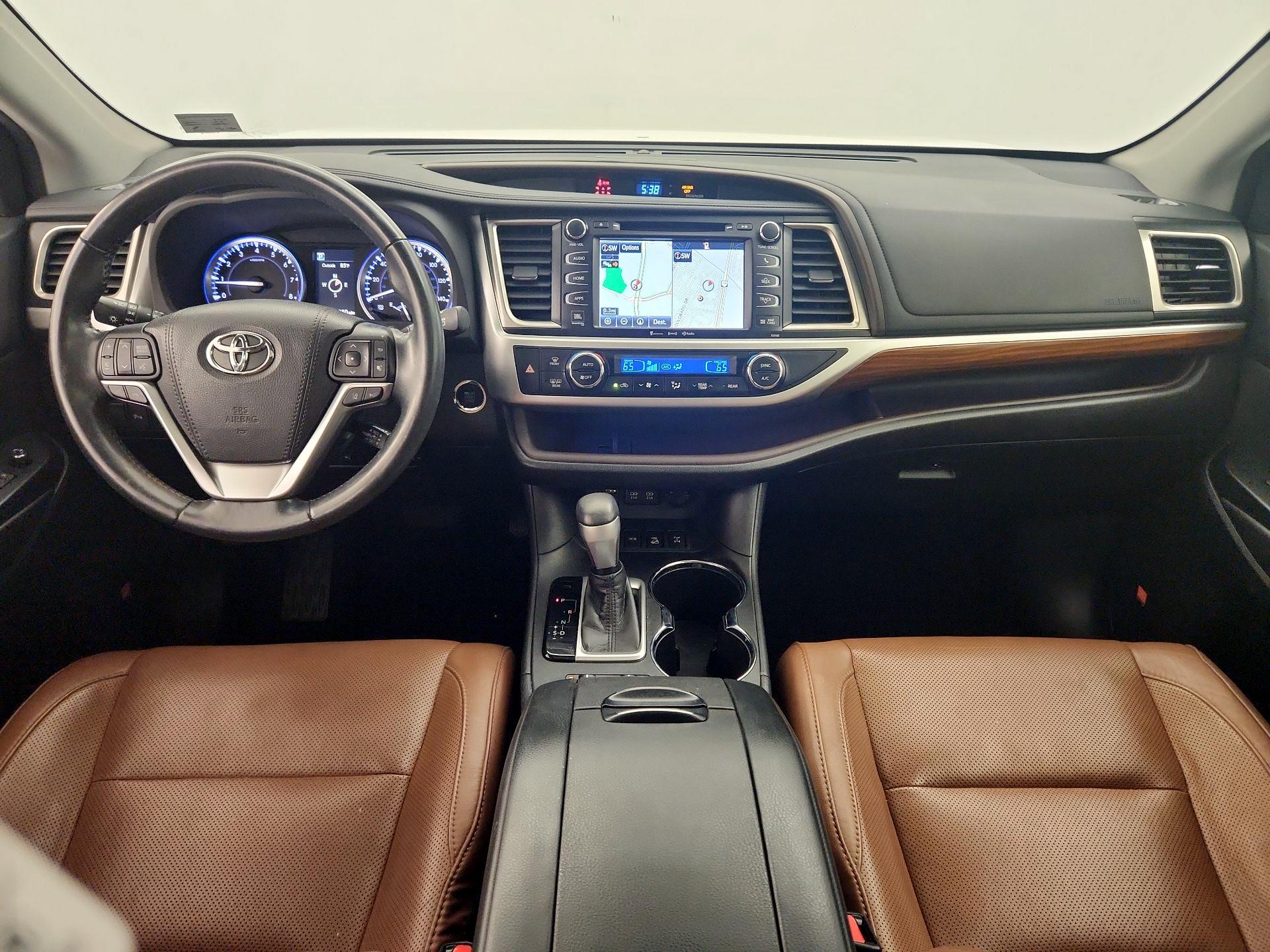 Thumbnail: 2018 Toyota Highlander - 9