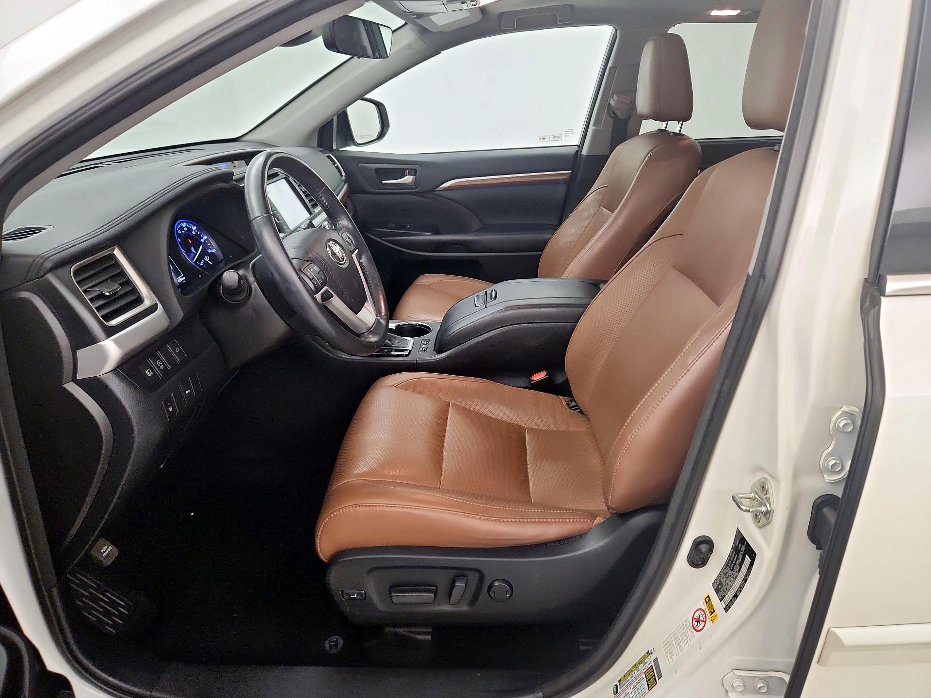 Thumbnail: 2018 Toyota Highlander - 11