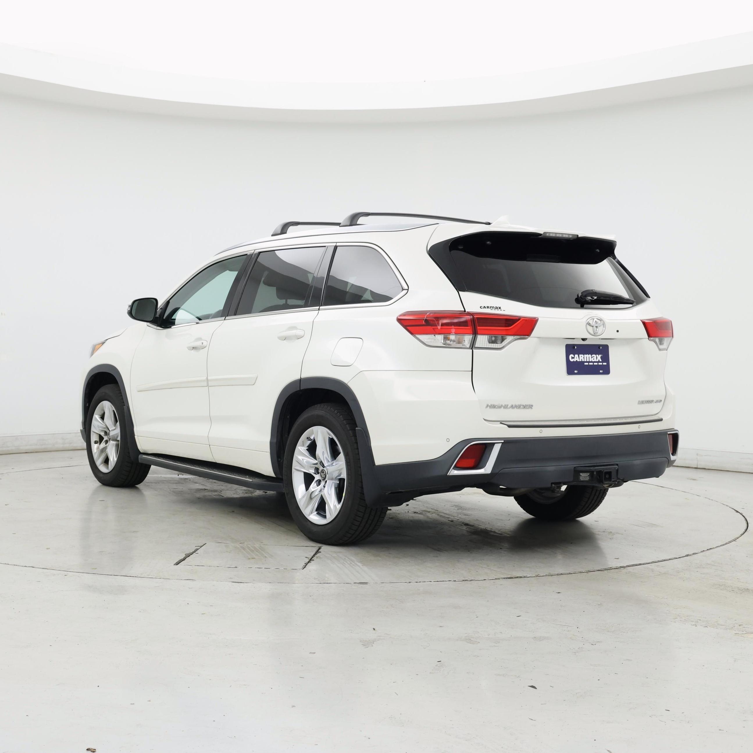 Thumbnail: 2018 Toyota Highlander - 2
