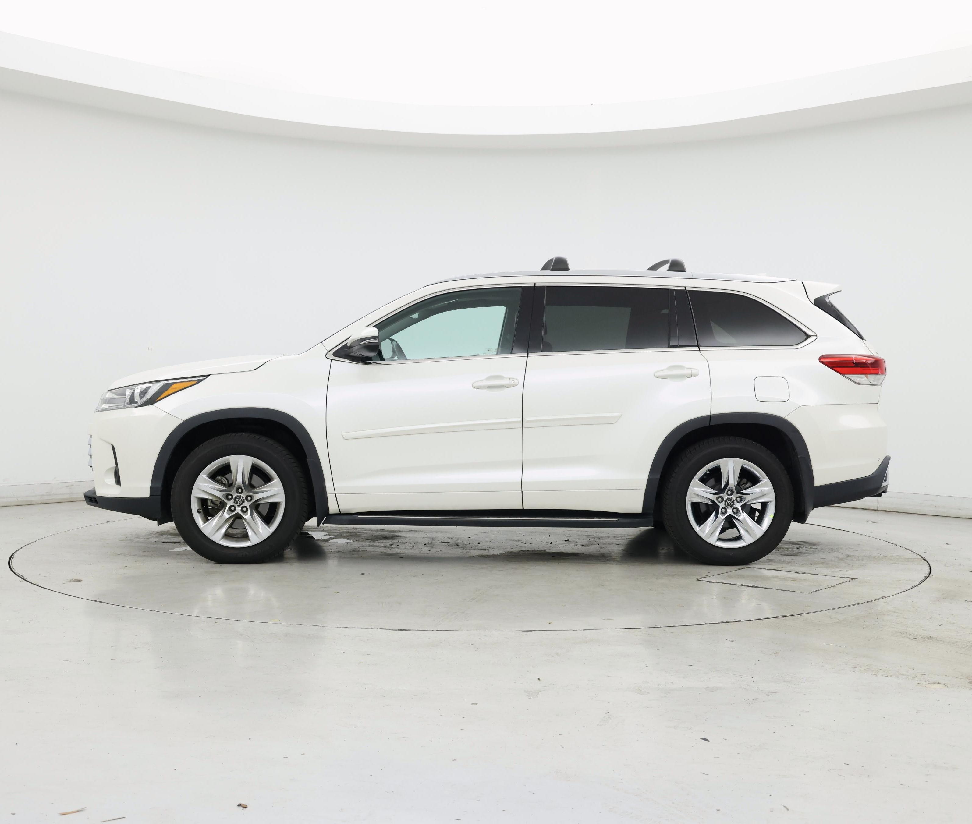 Thumbnail: 2018 Toyota Highlander - 3