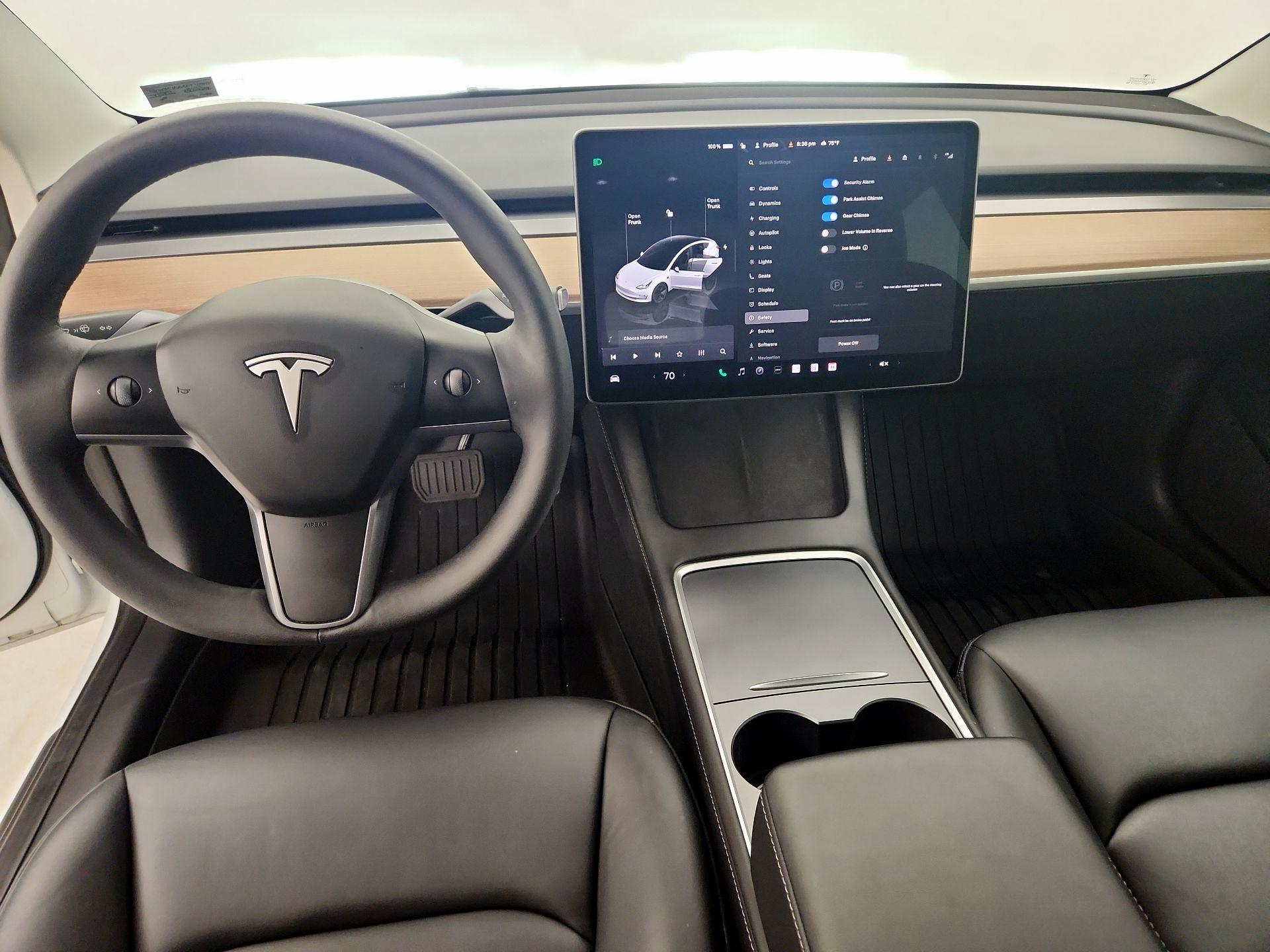 Thumbnail: 2023 Tesla Model 3 - 9