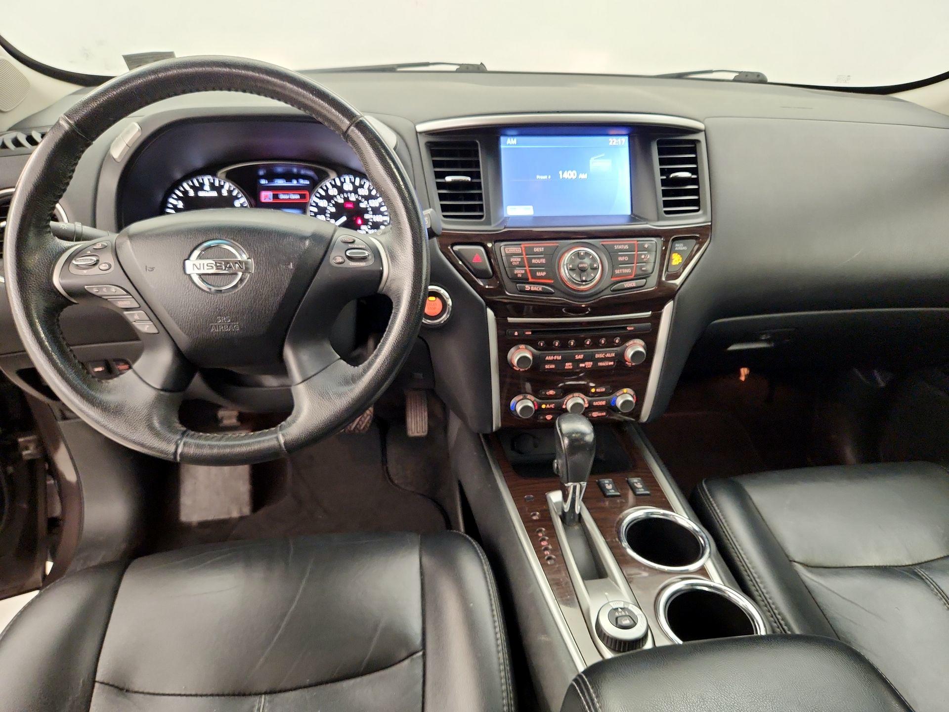 Thumbnail: 2015 Nissan Pathfinder - 9