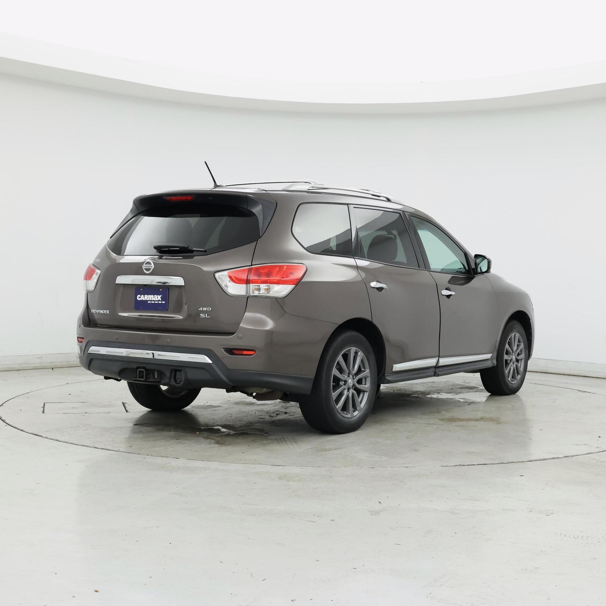 Thumbnail: 2015 Nissan Pathfinder - 8
