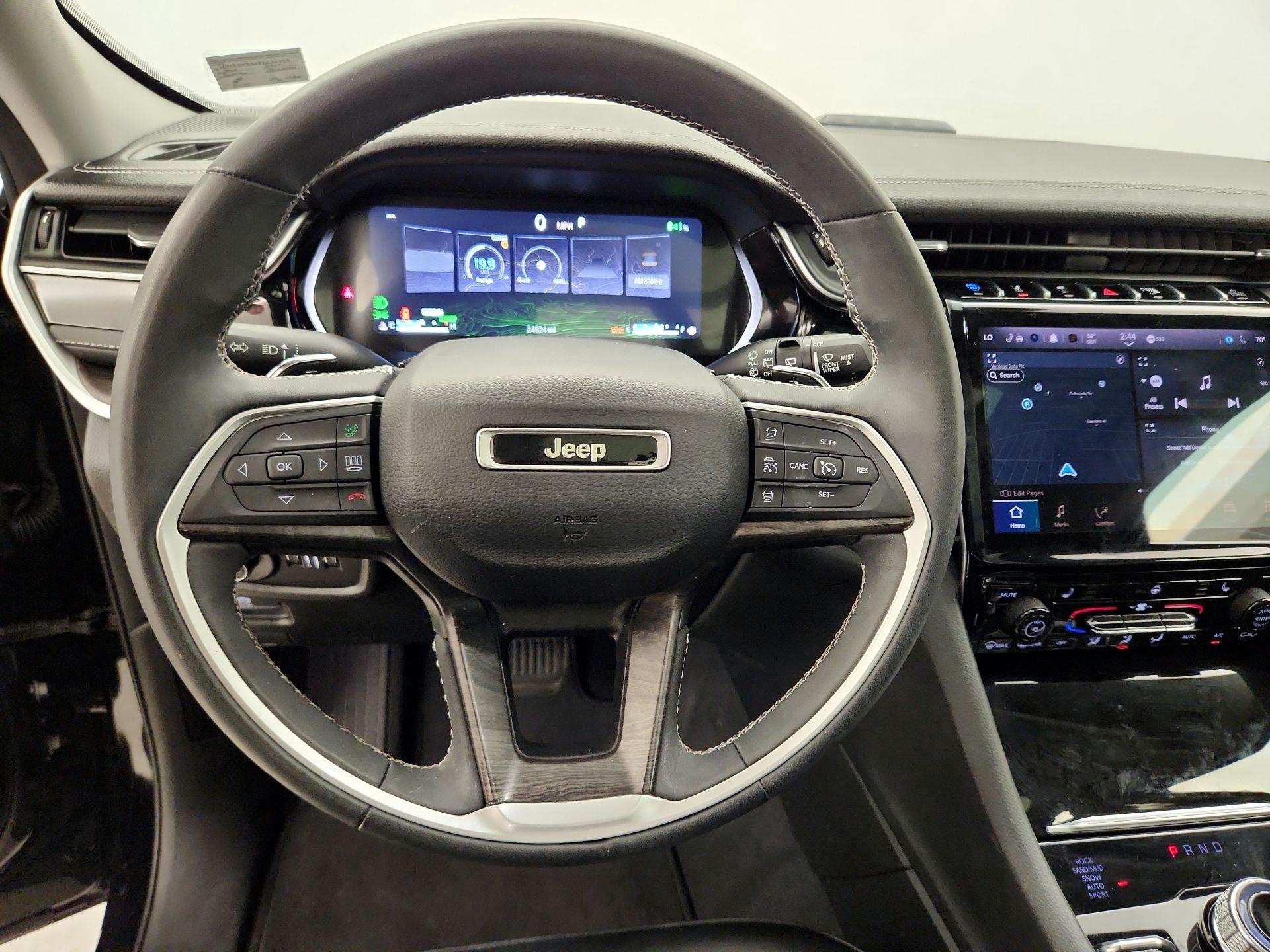 Thumbnail: 2023 Jeep Grand Cherokee - 10