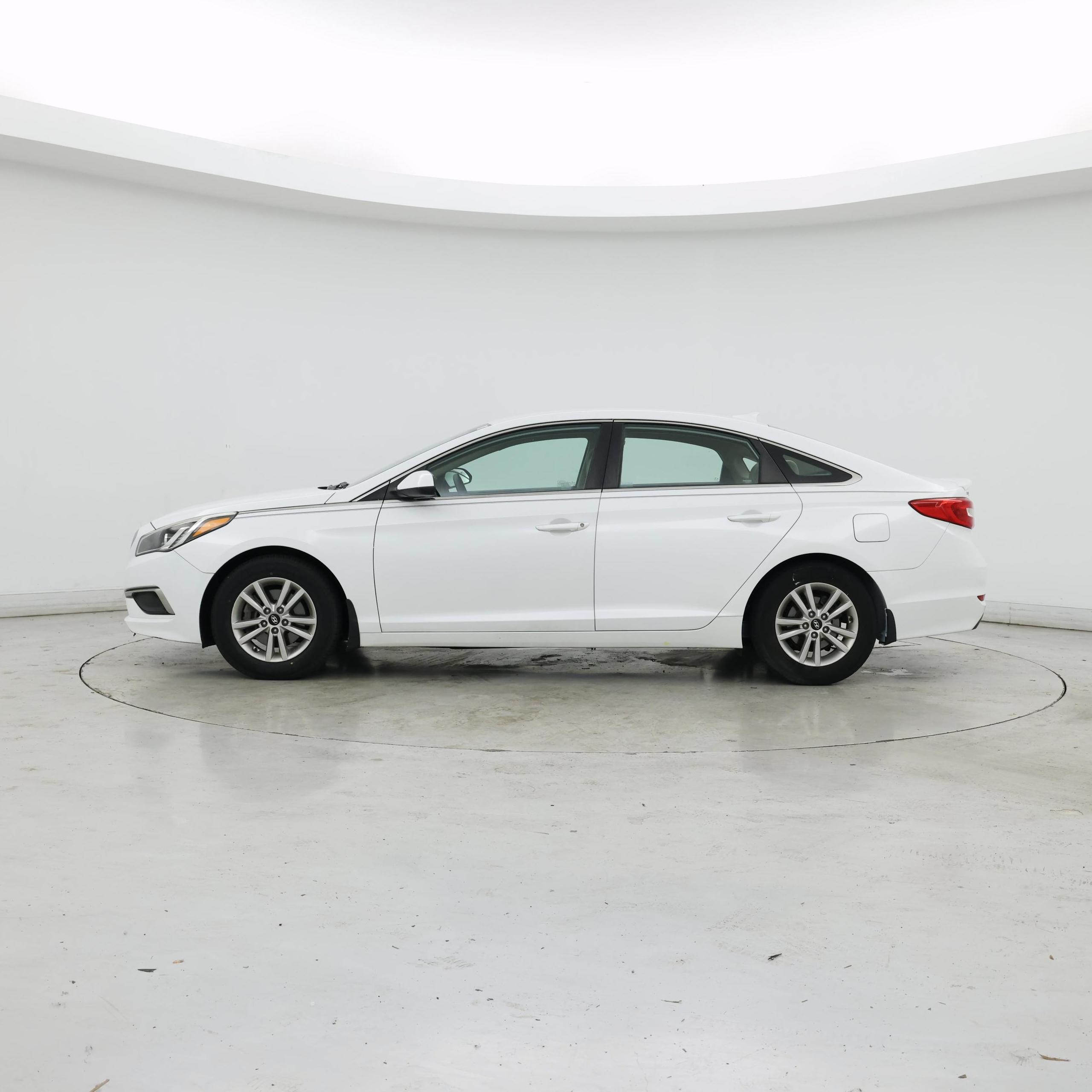 Thumbnail: 2017 Hyundai Sonata - 3