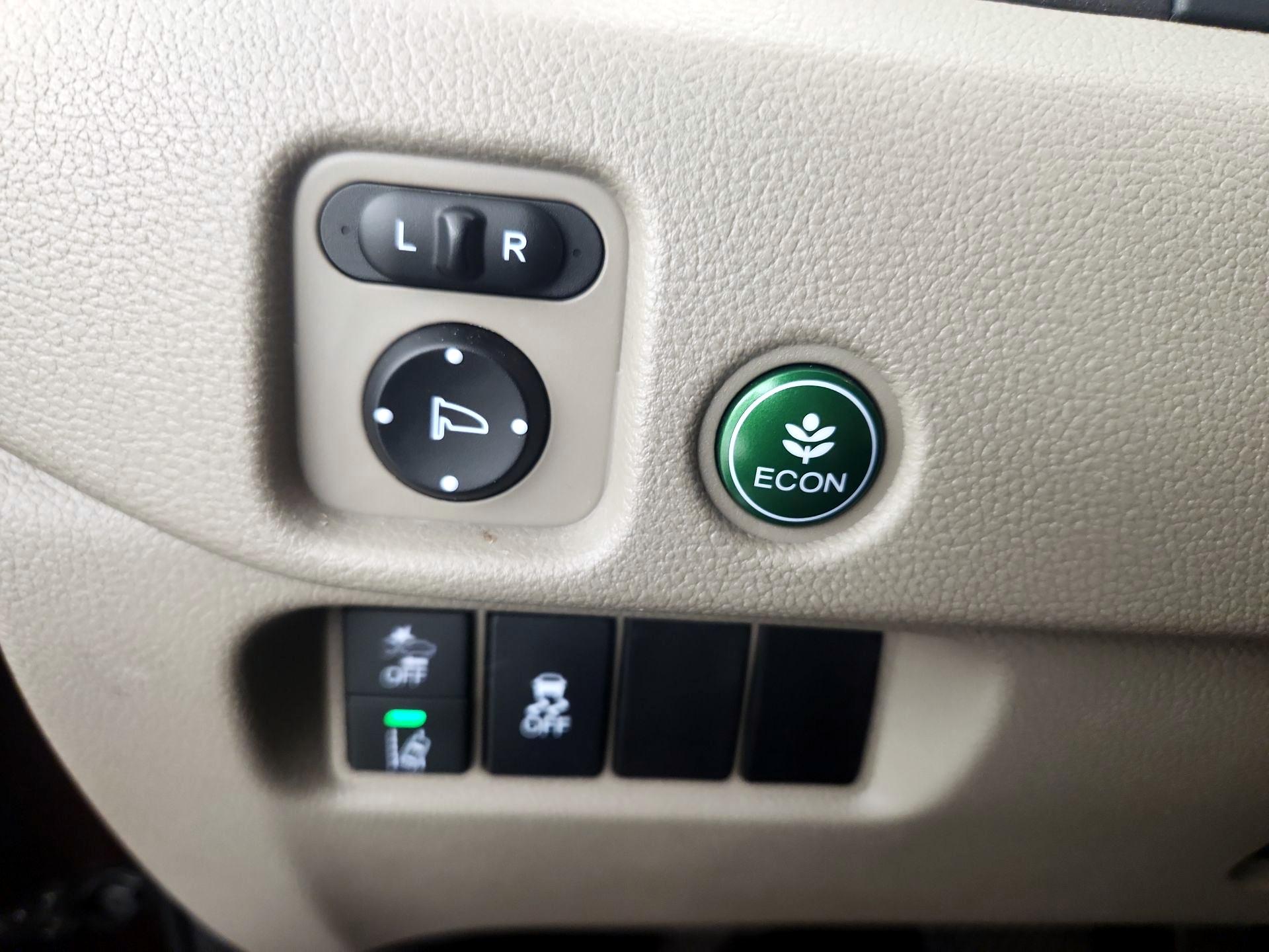 Thumbnail: 2019 Honda Pilot - 13
