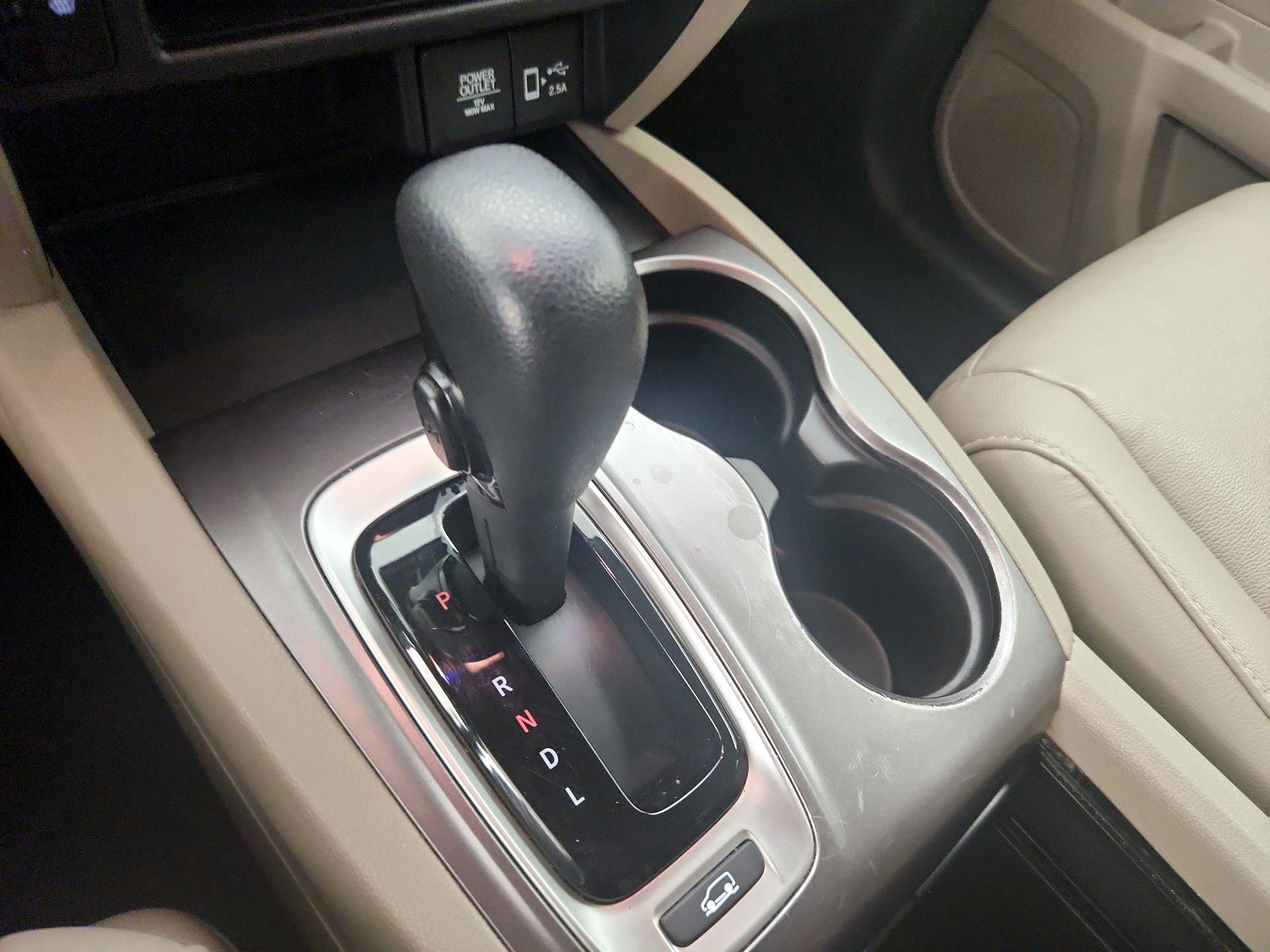 Thumbnail: 2019 Honda Pilot - 17