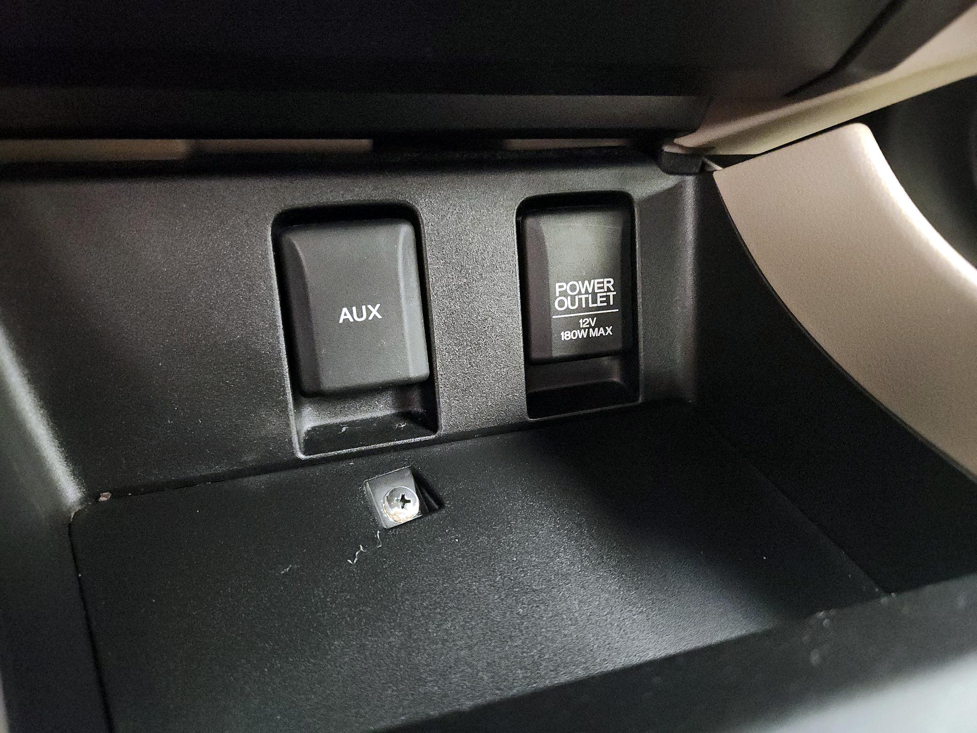 Thumbnail: 2015 Honda Civic - 18