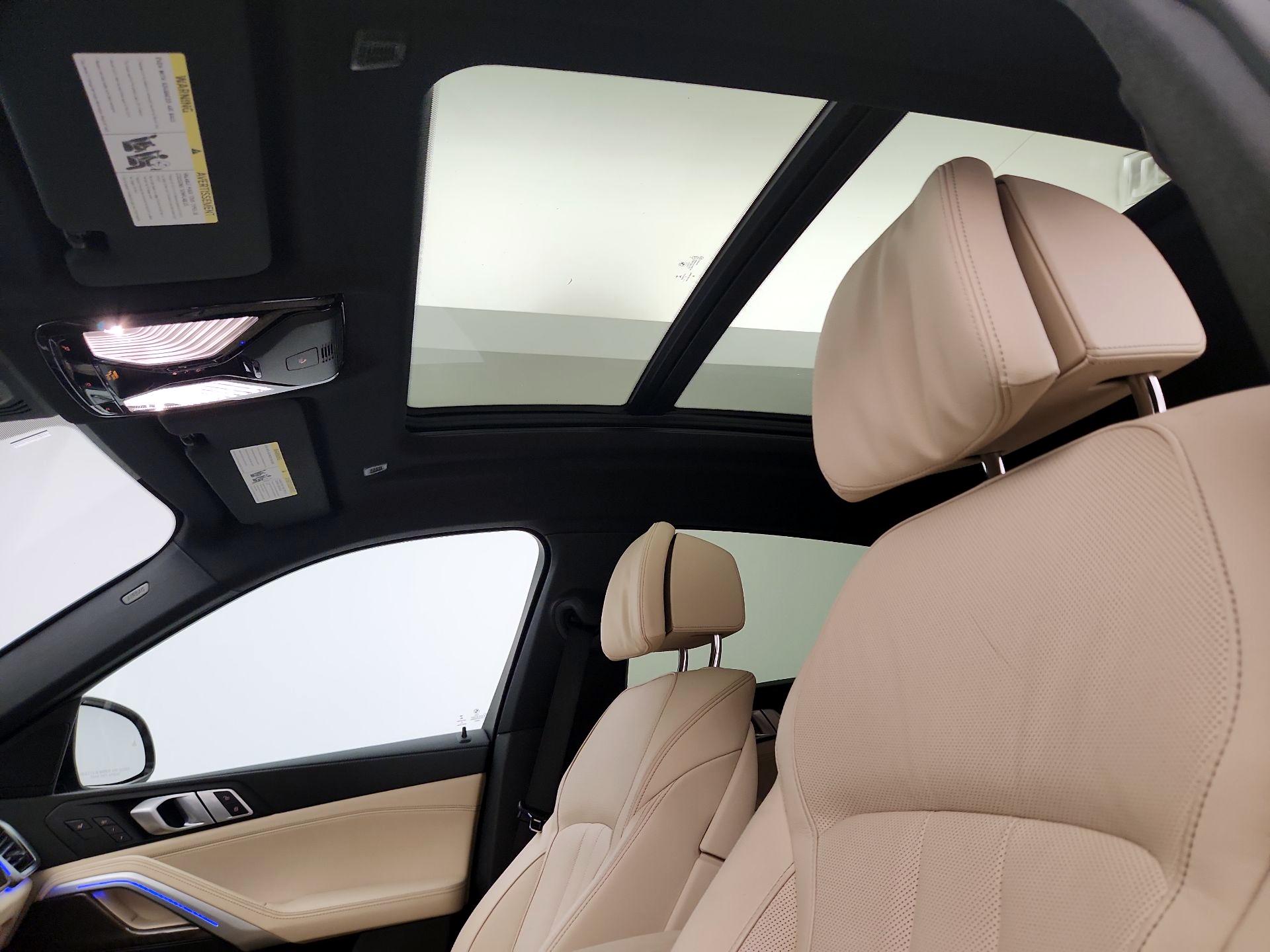 Thumbnail: 2022 BMW X6 - 20