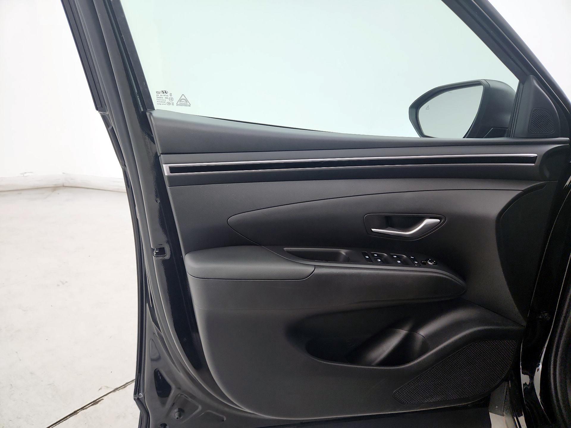 Thumbnail: 2022 Hyundai Tucson - 12