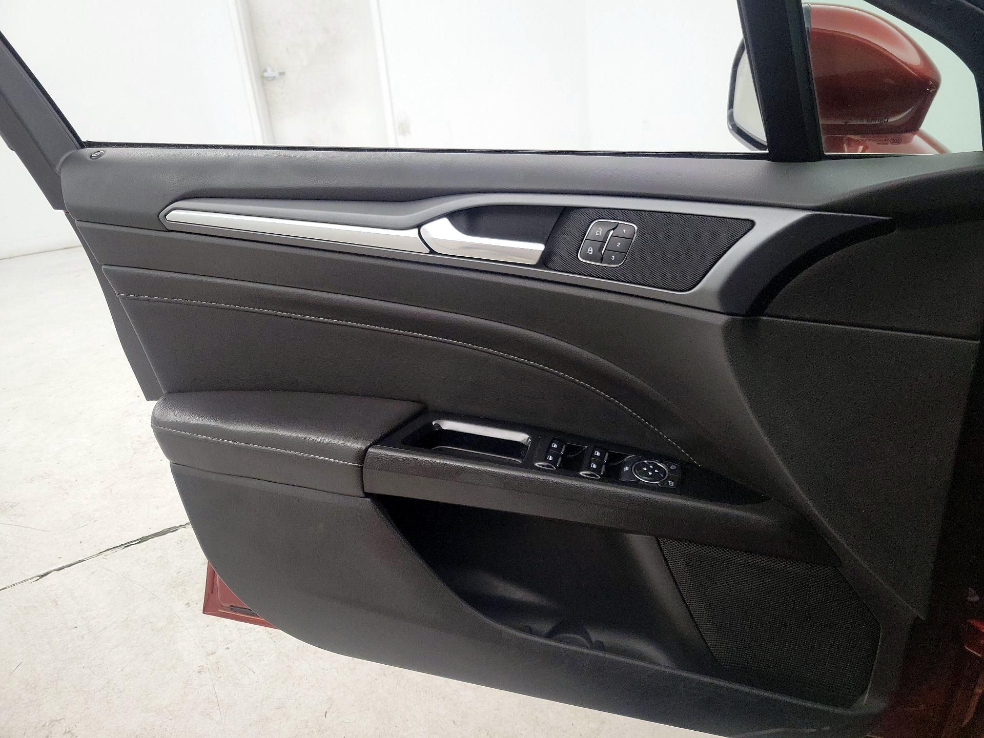 Thumbnail: 2014 Ford Fusion - 12