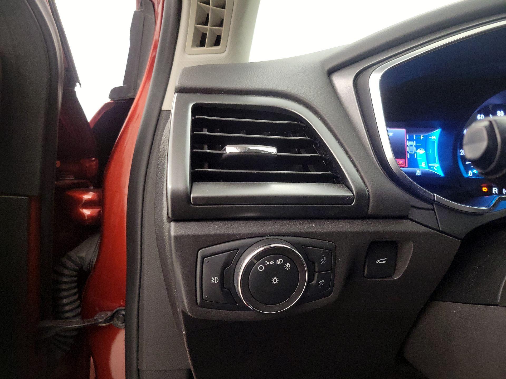 Thumbnail: 2014 Ford Fusion - 13