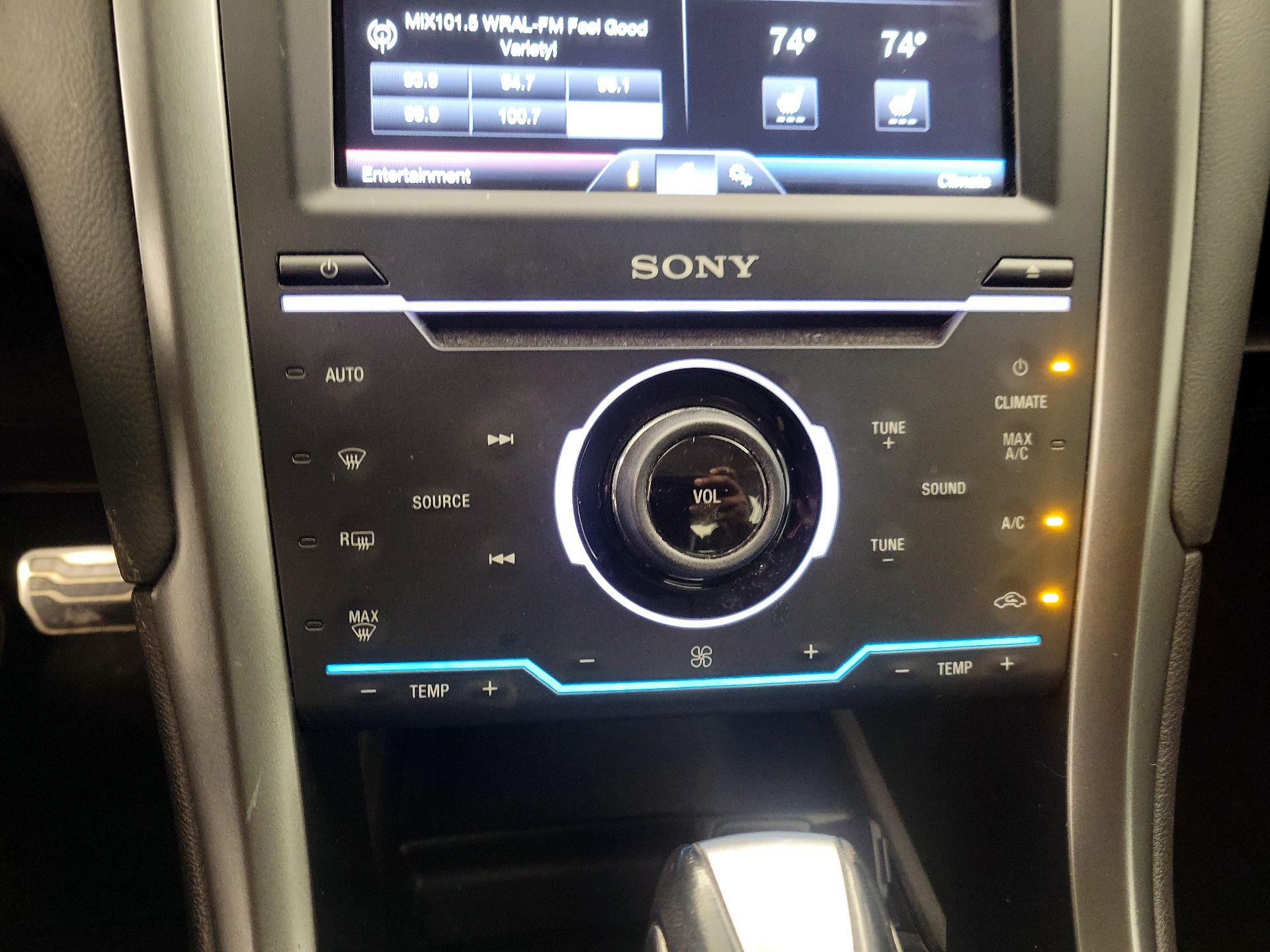 Thumbnail: 2014 Ford Fusion - 16