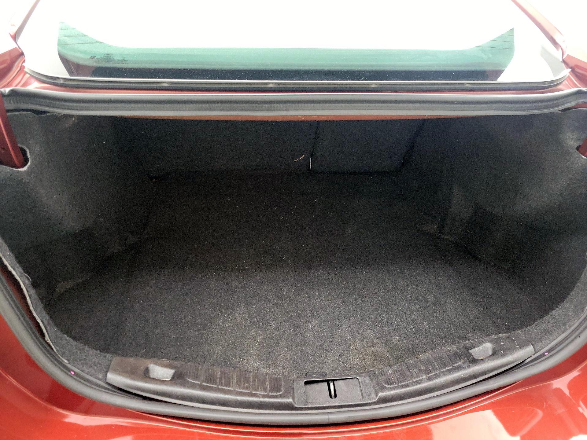 Thumbnail: 2014 Ford Fusion - 19