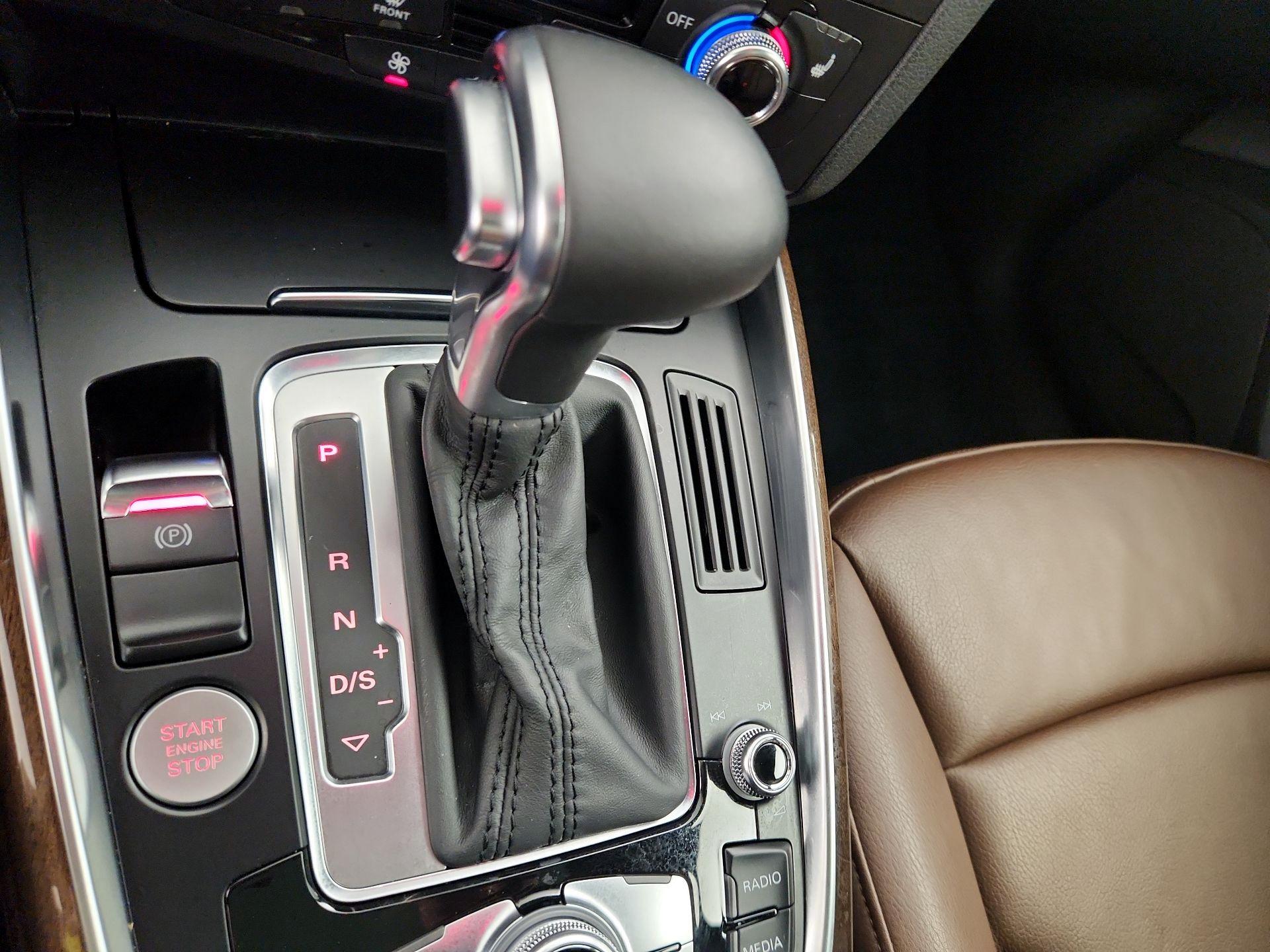 Thumbnail: 2015 Audi Q5 - 16