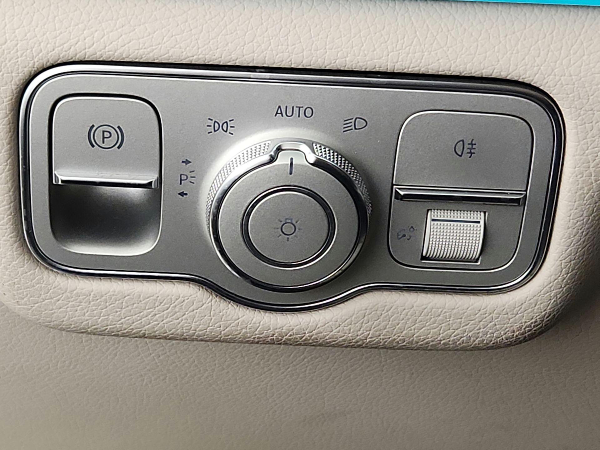 Thumbnail: 2023 Mercedes-Benz GLS - 13