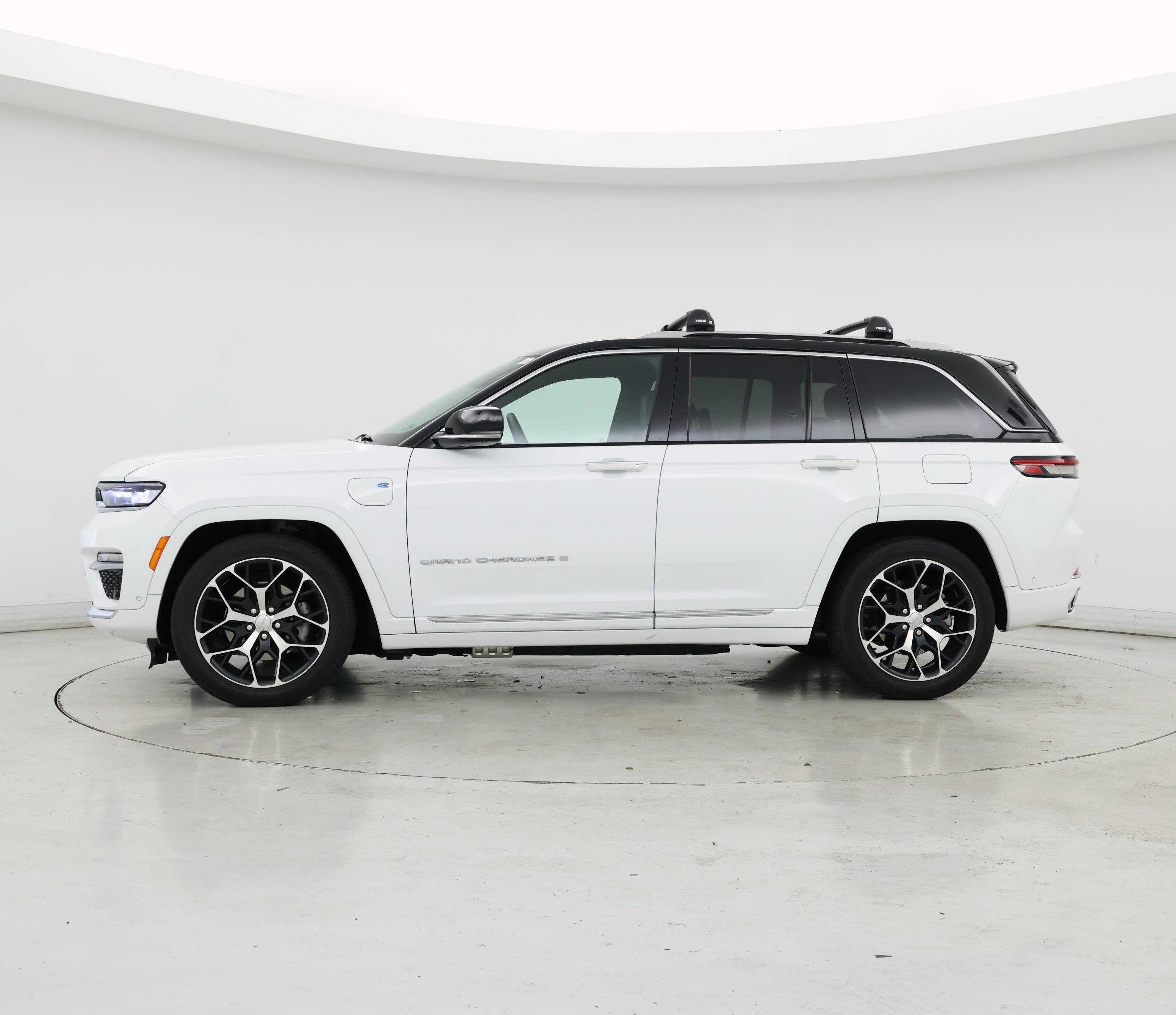 Thumbnail: 2024 Jeep Grand Cherokee - 3